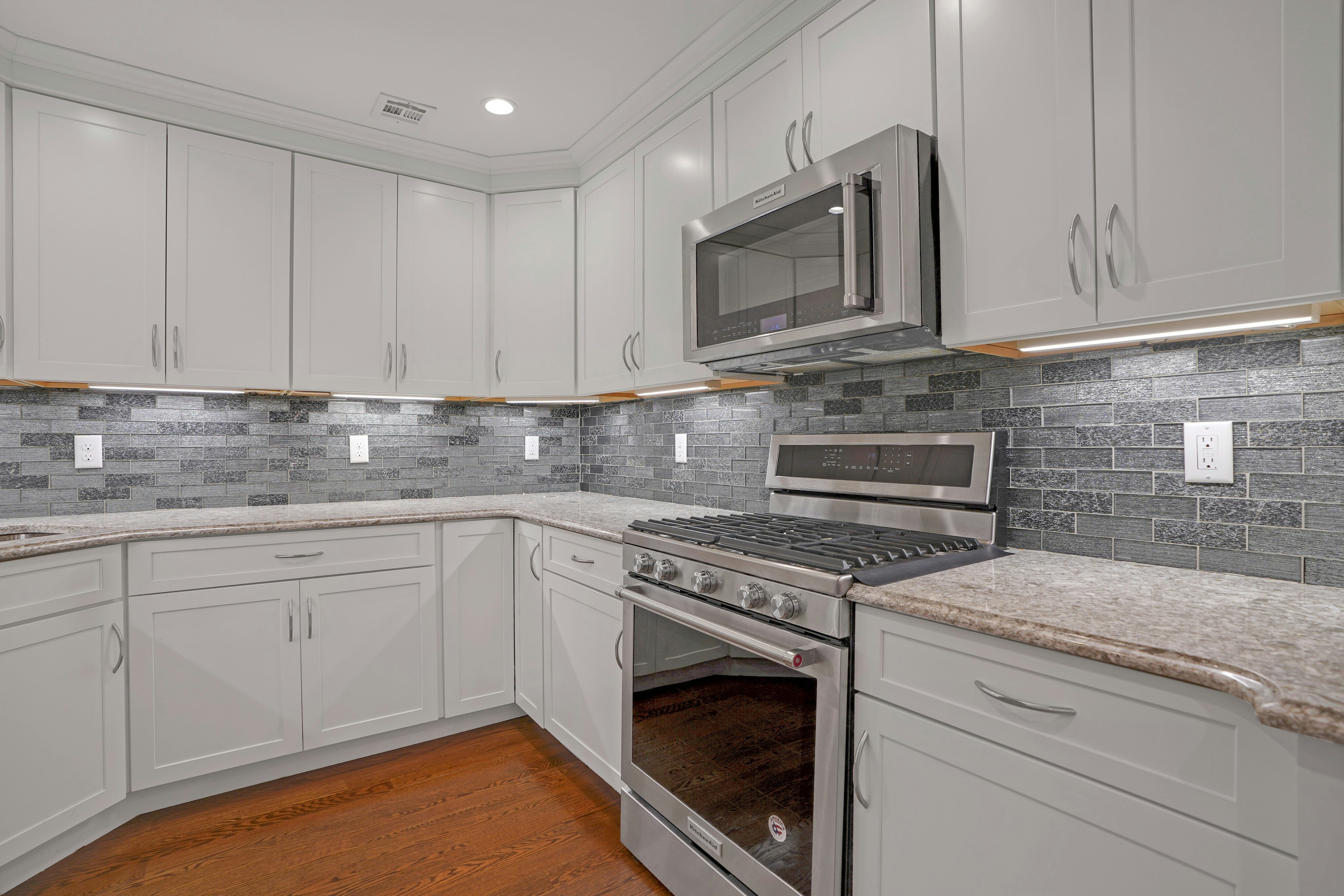 22 Franklin Place, Unit 2A 
