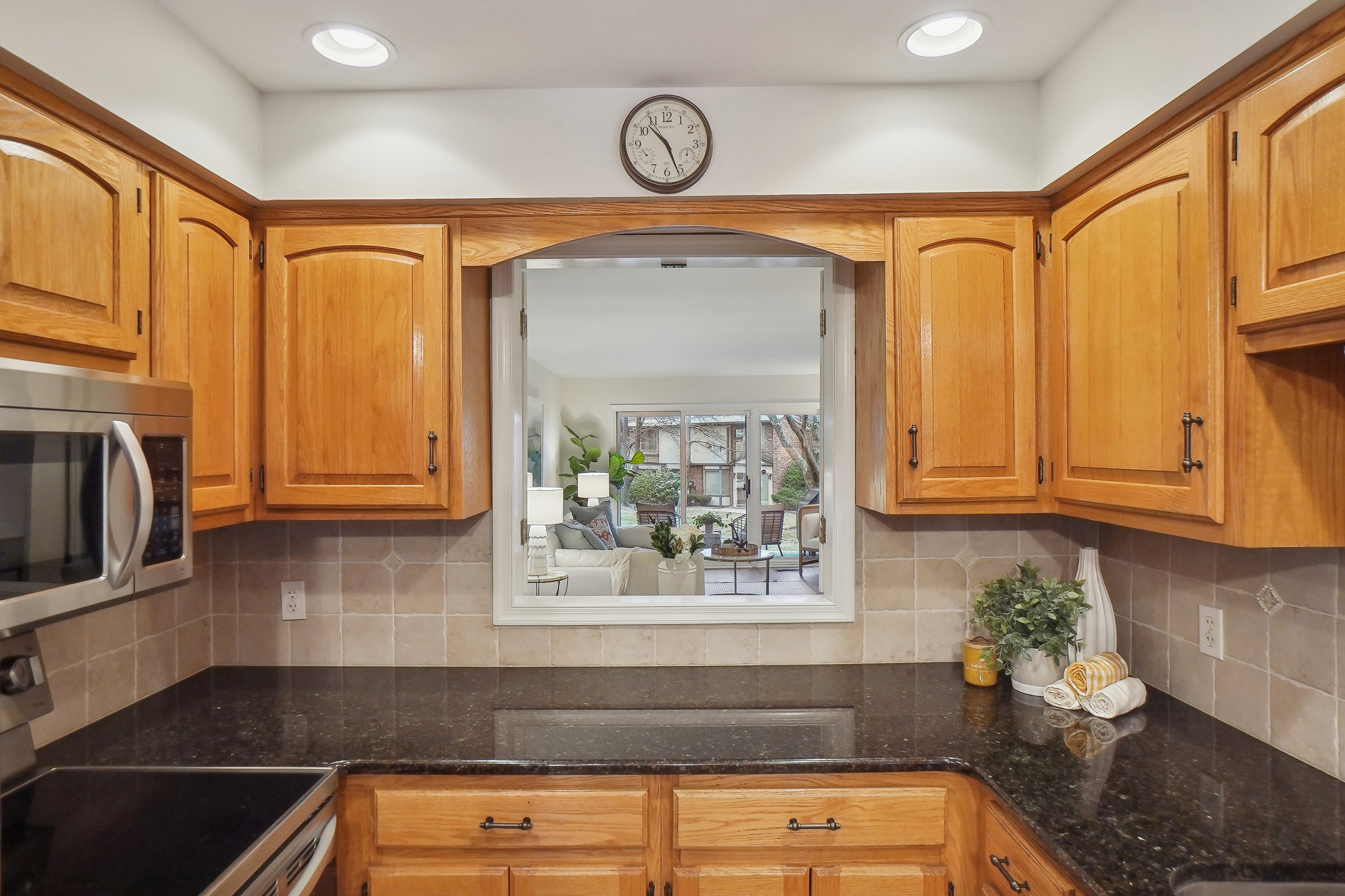 900 Valley Road F8 