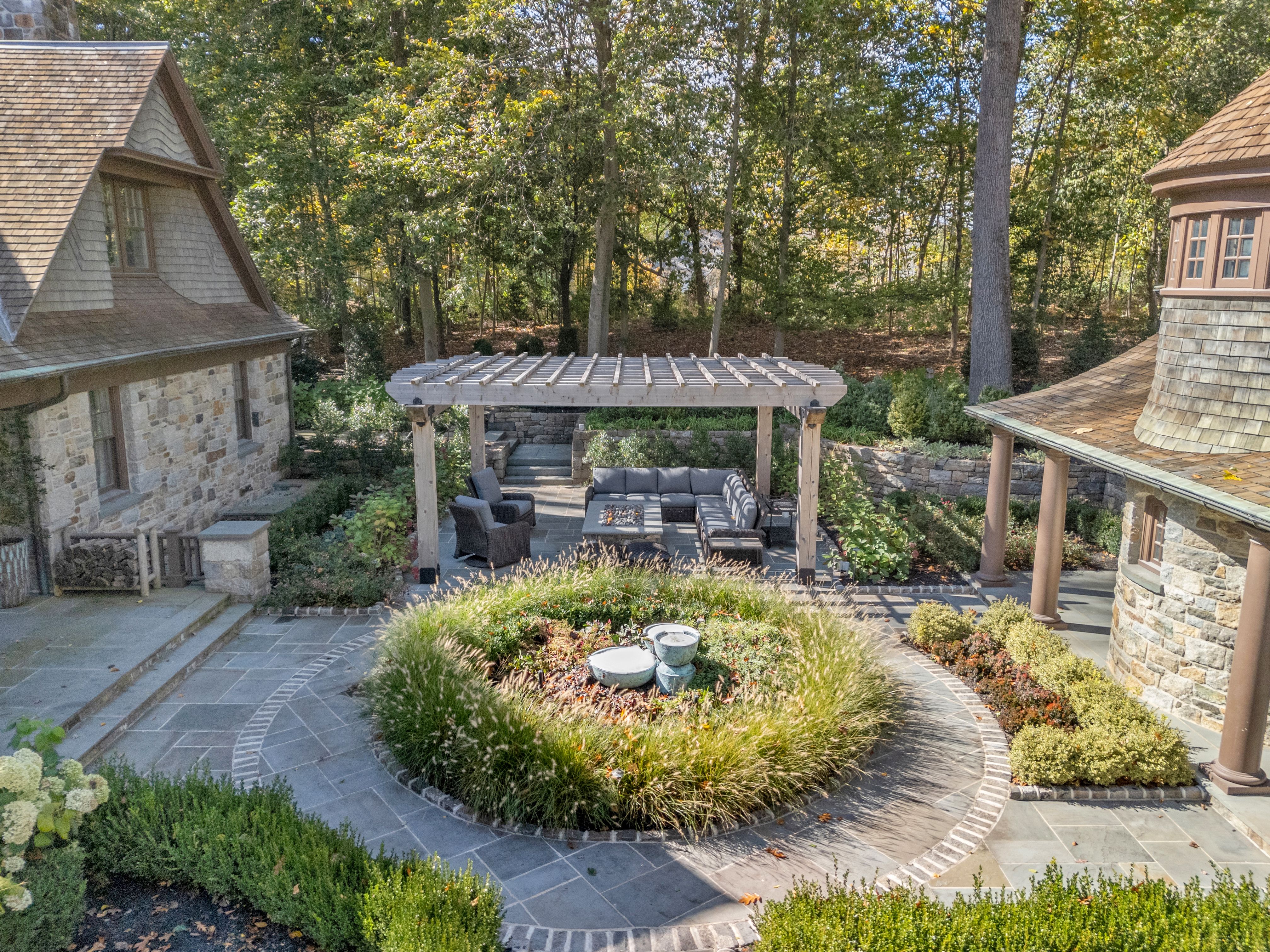 2 Hartley Farms Road 
