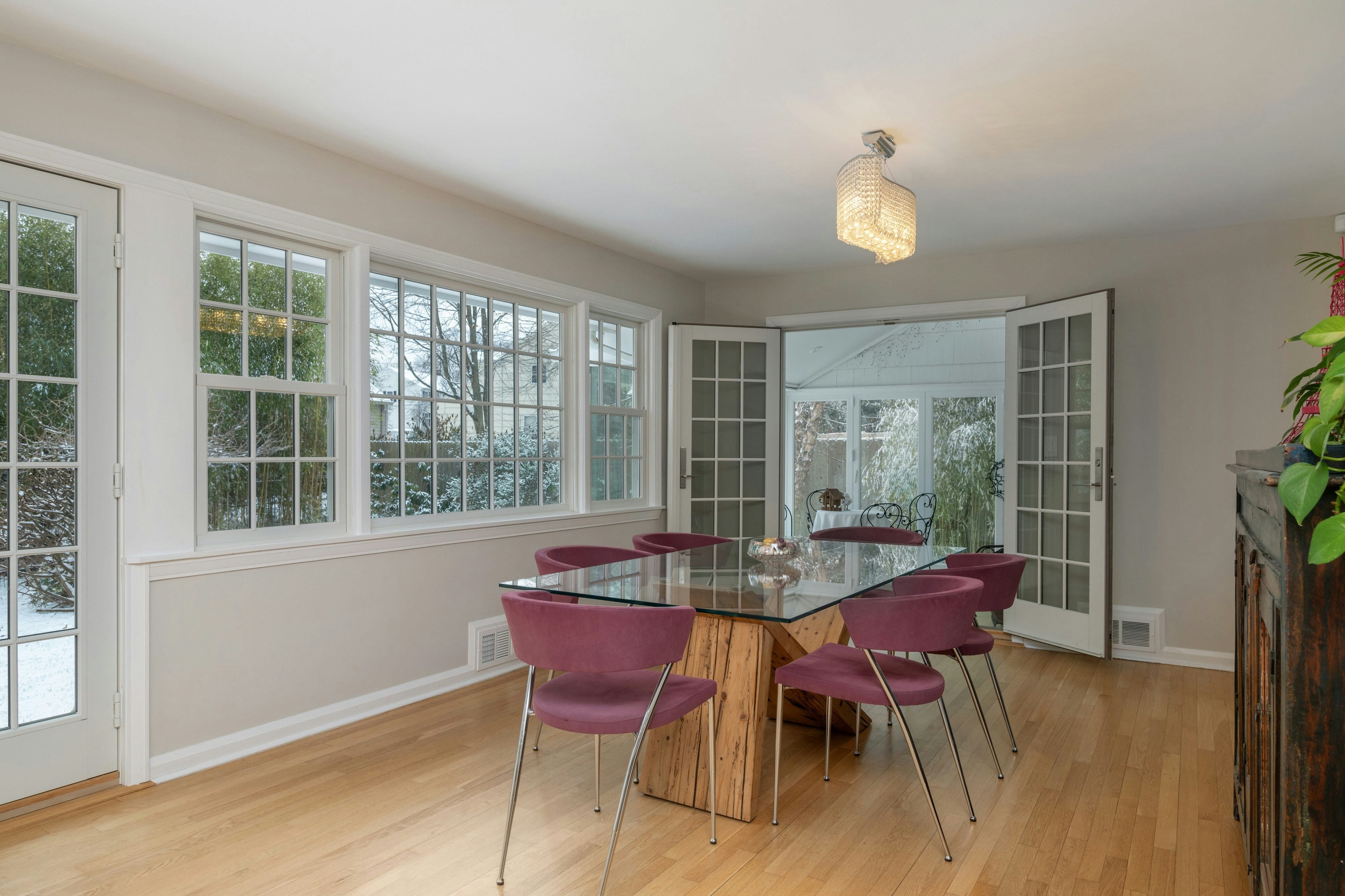 10 Garden Road 