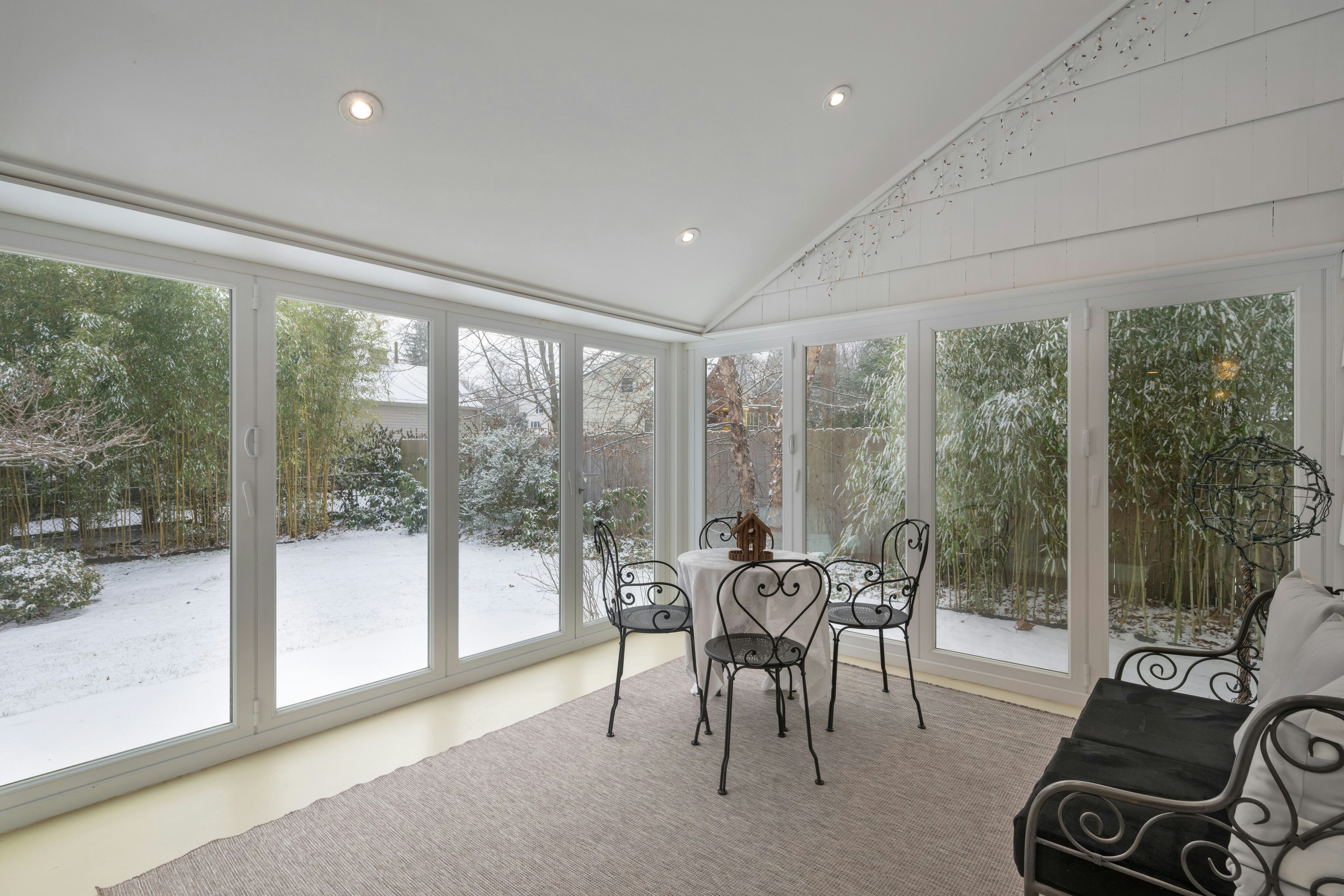 10 Garden Road 
