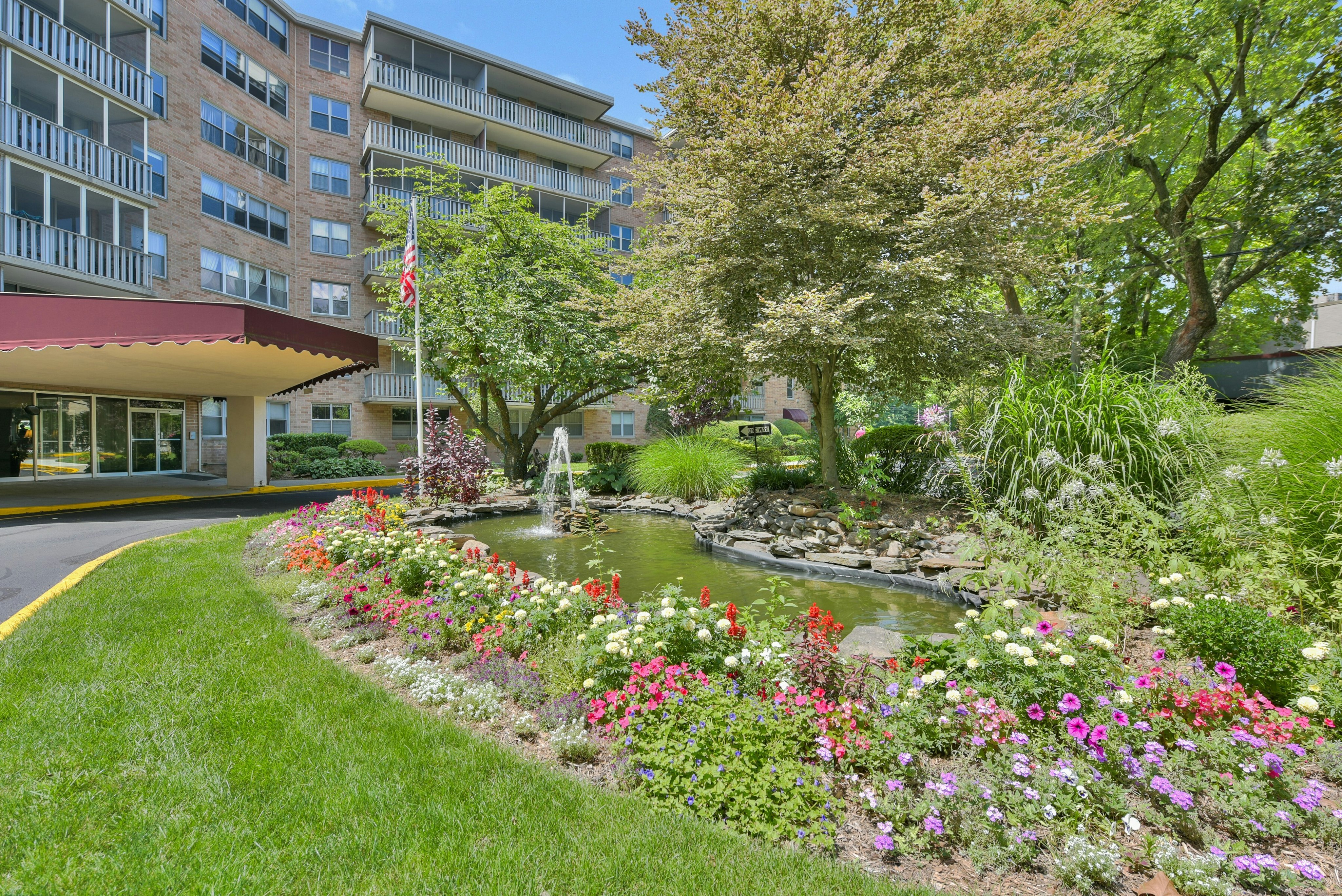 530 Valley Road, Unit 4G 