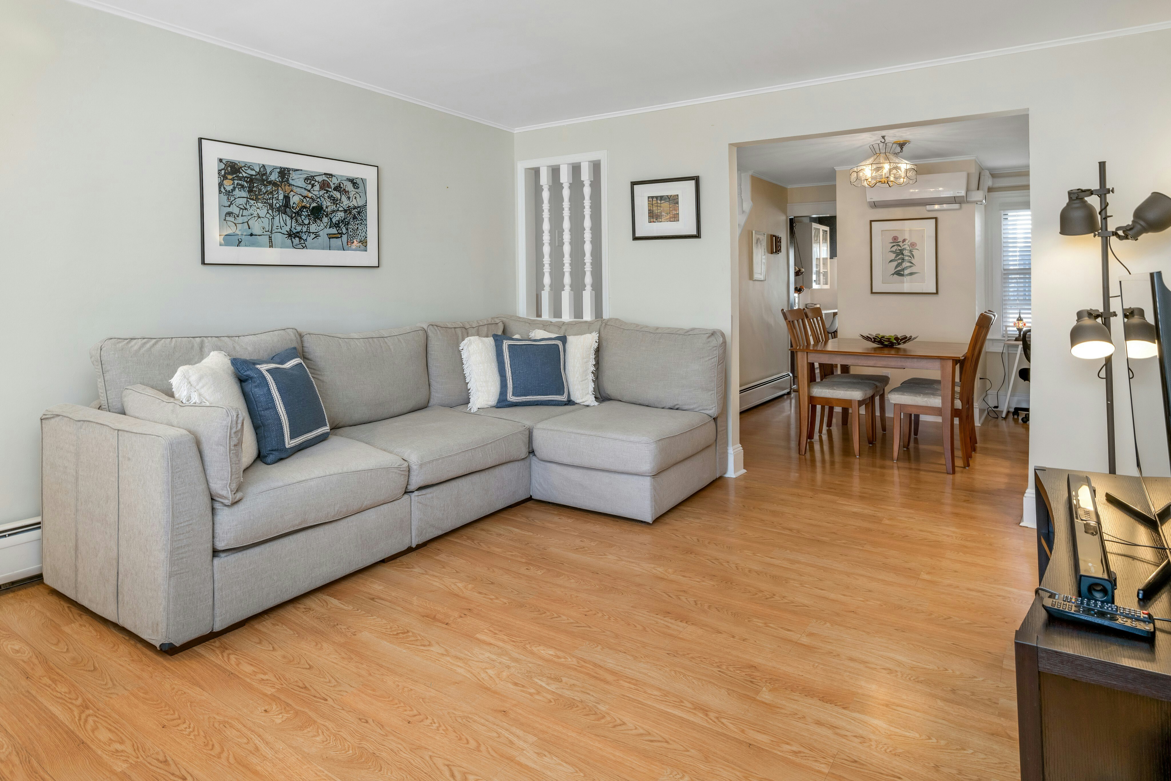10 Beauvoir Avenue 