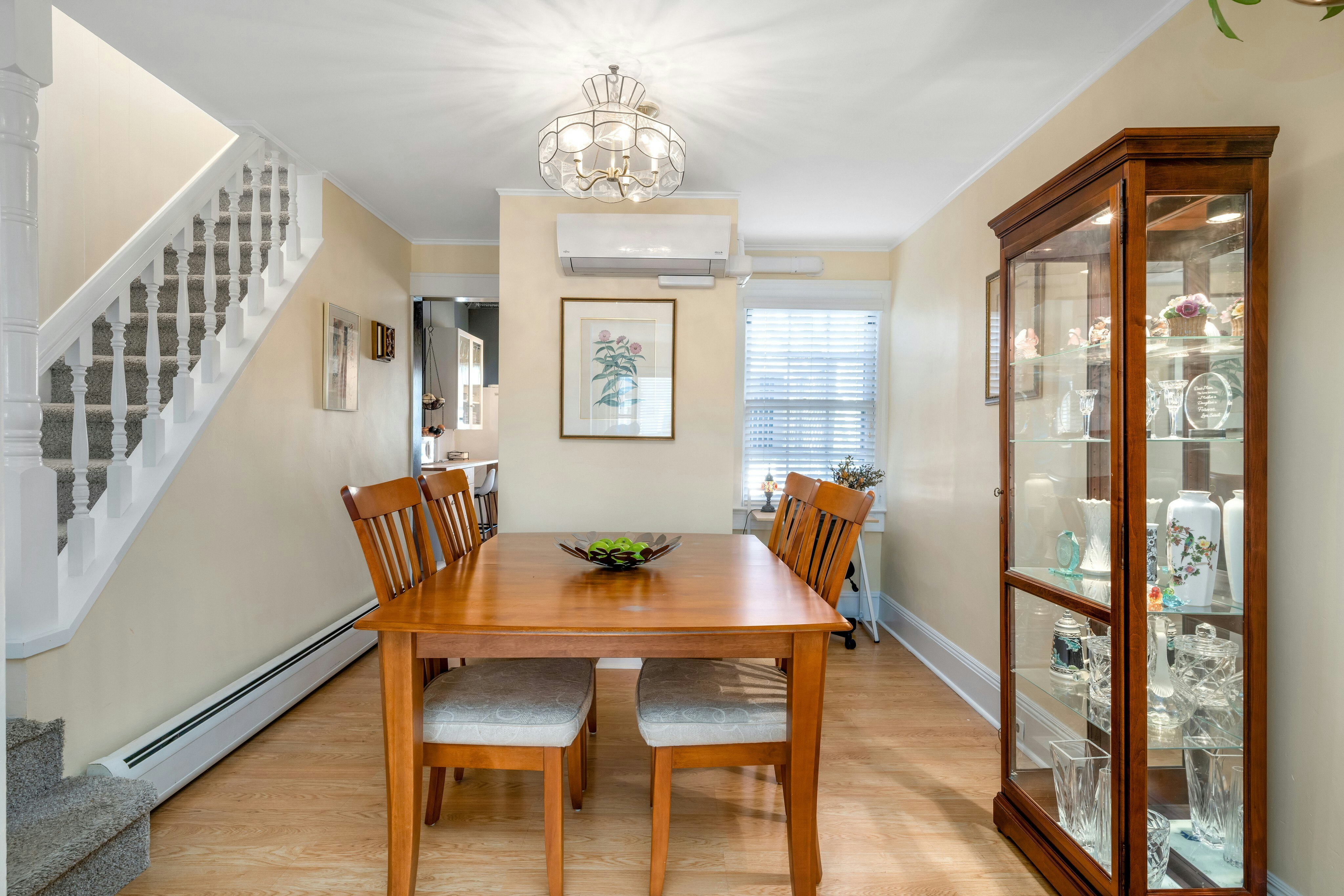 10 Beauvoir Avenue 