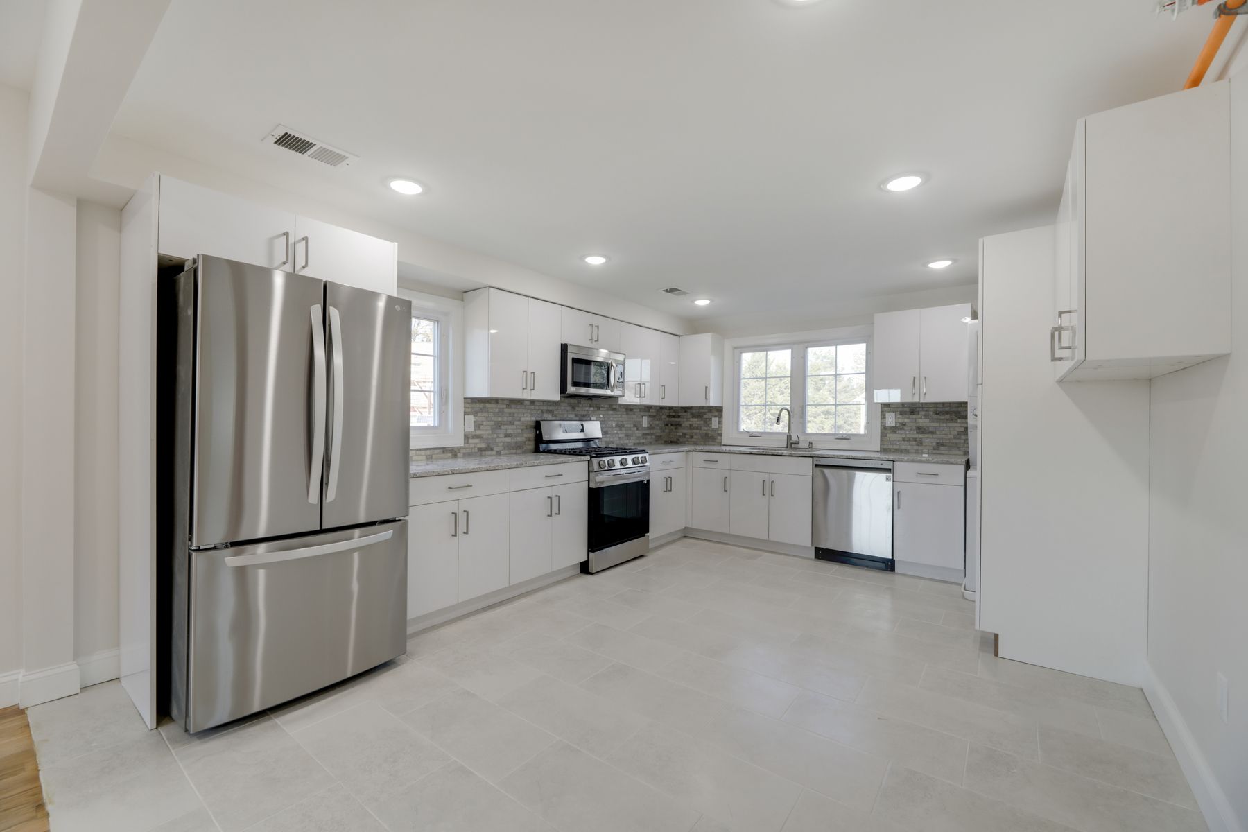 401 Franklin Street Unit 2