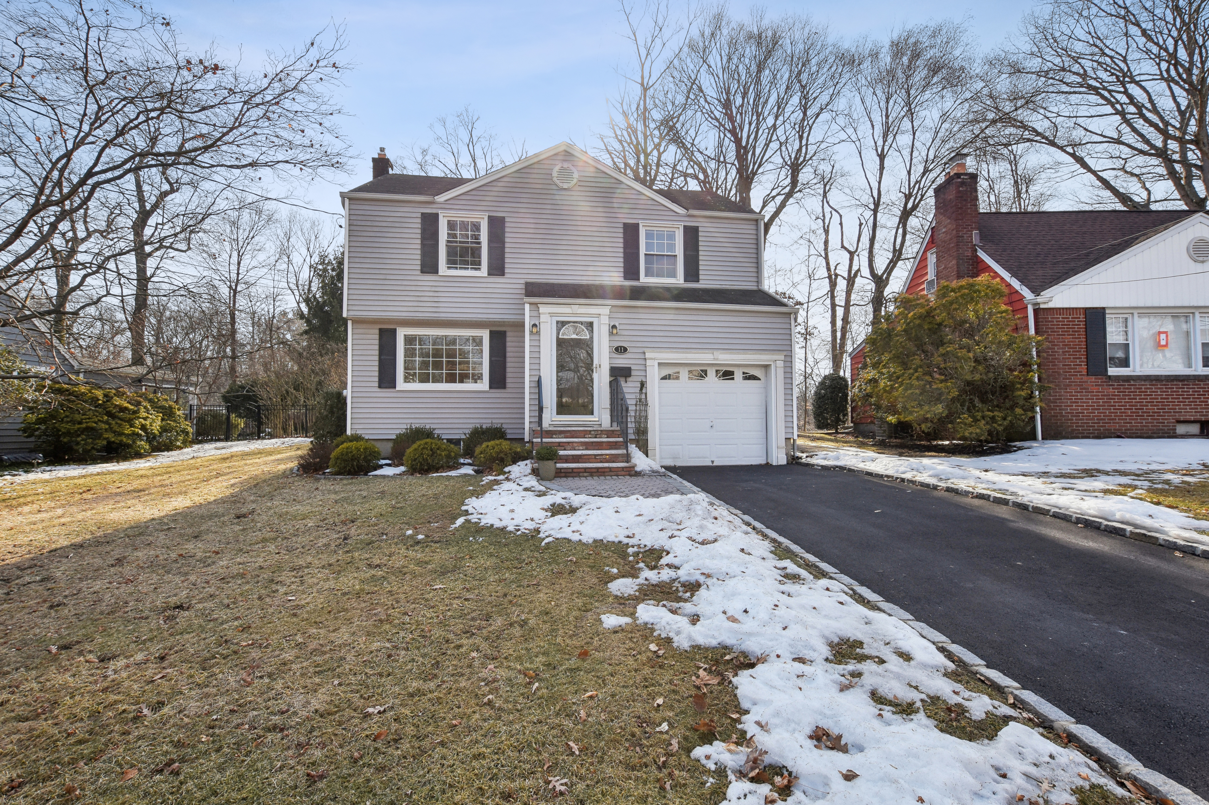 11 Brookside Terrace 