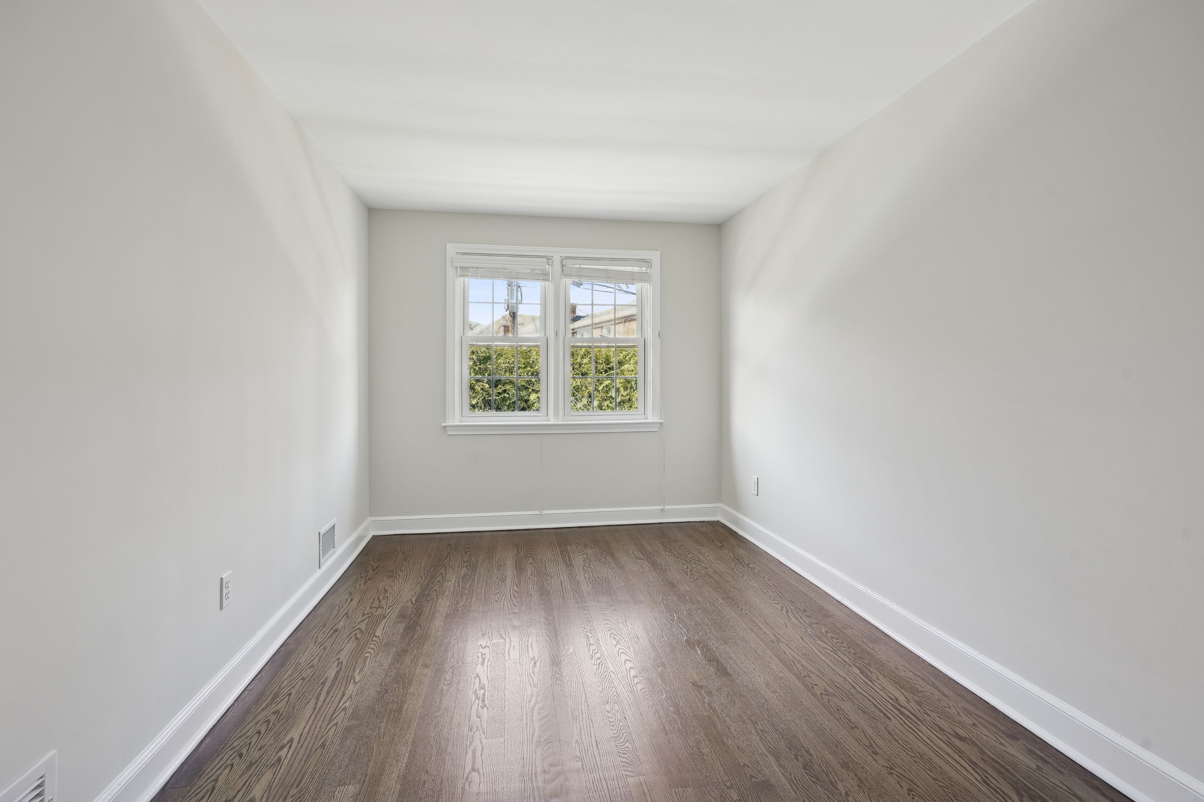 66 New England Avenue, Unit 13 