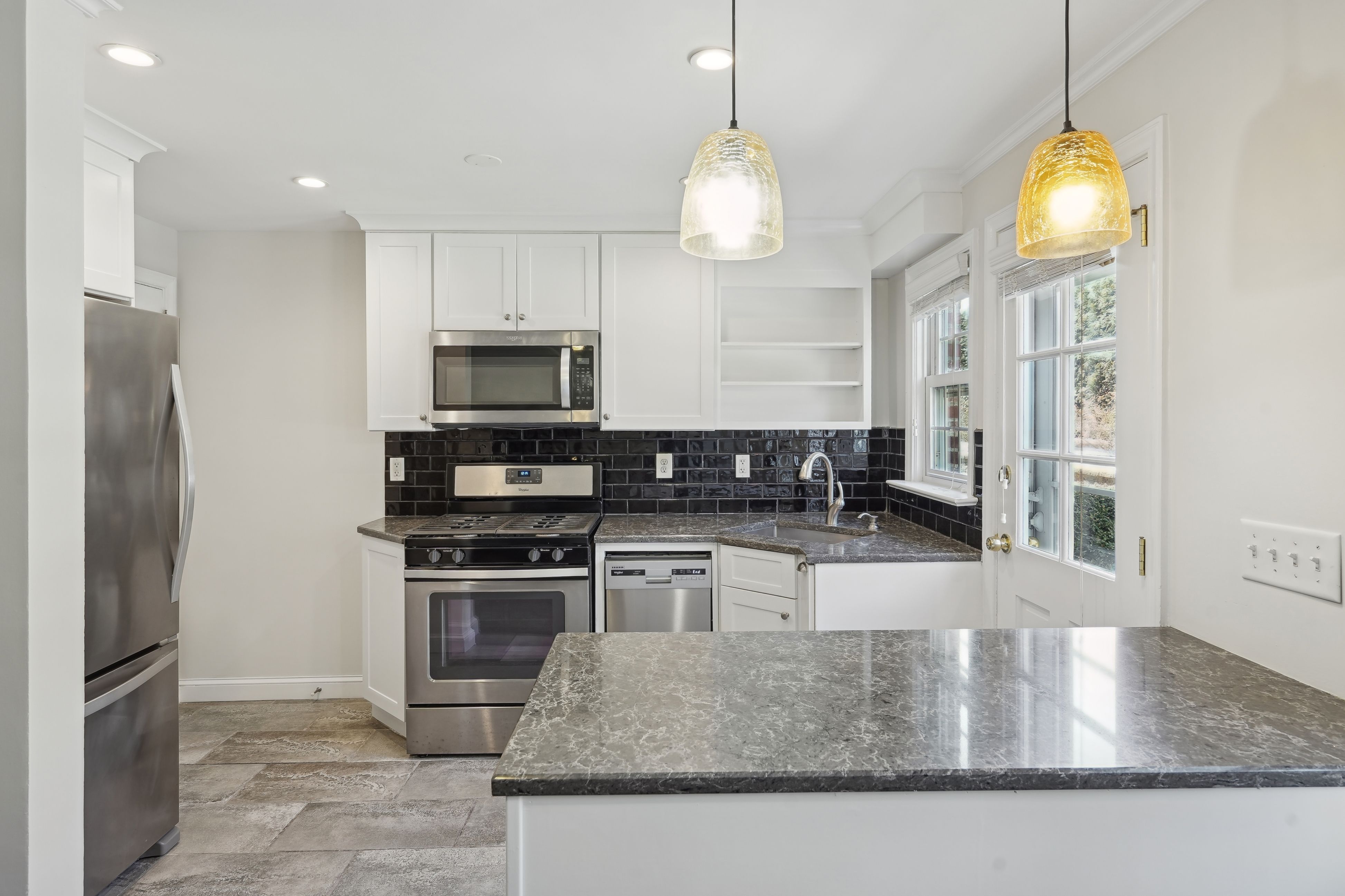 66 New England Avenue, Unit 13 