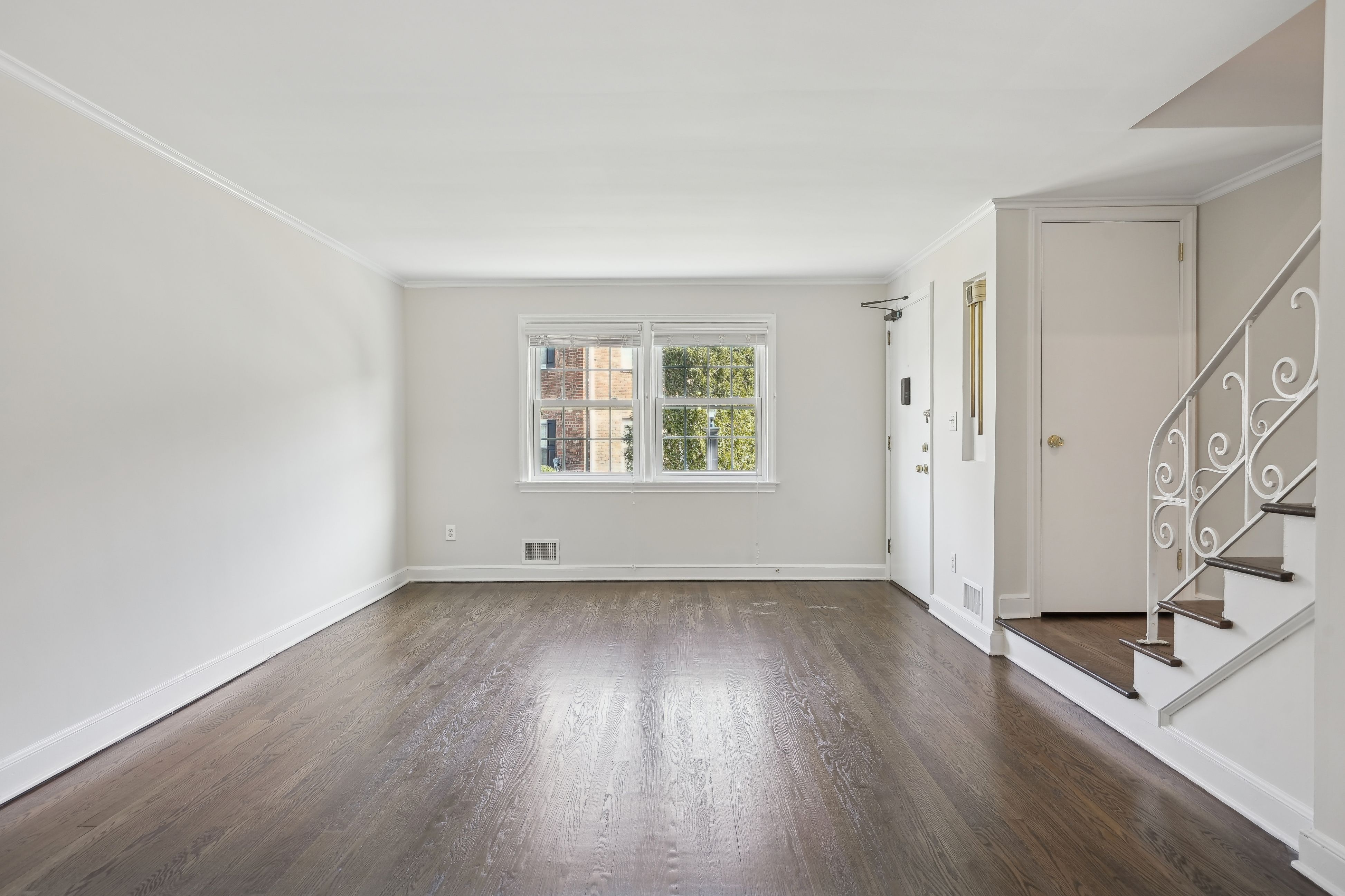 66 New England Avenue, Unit 13 