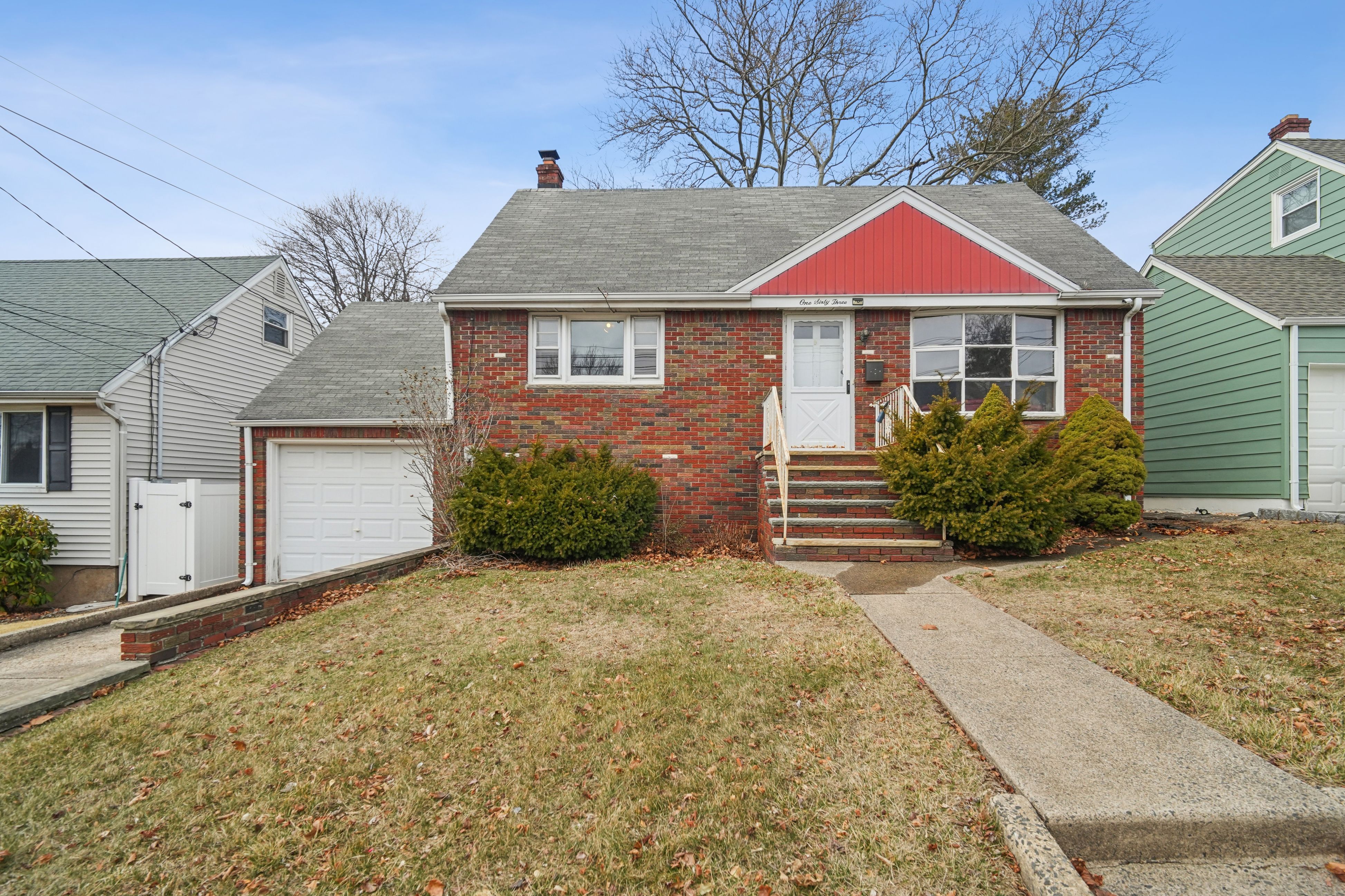 163 Kent Street 