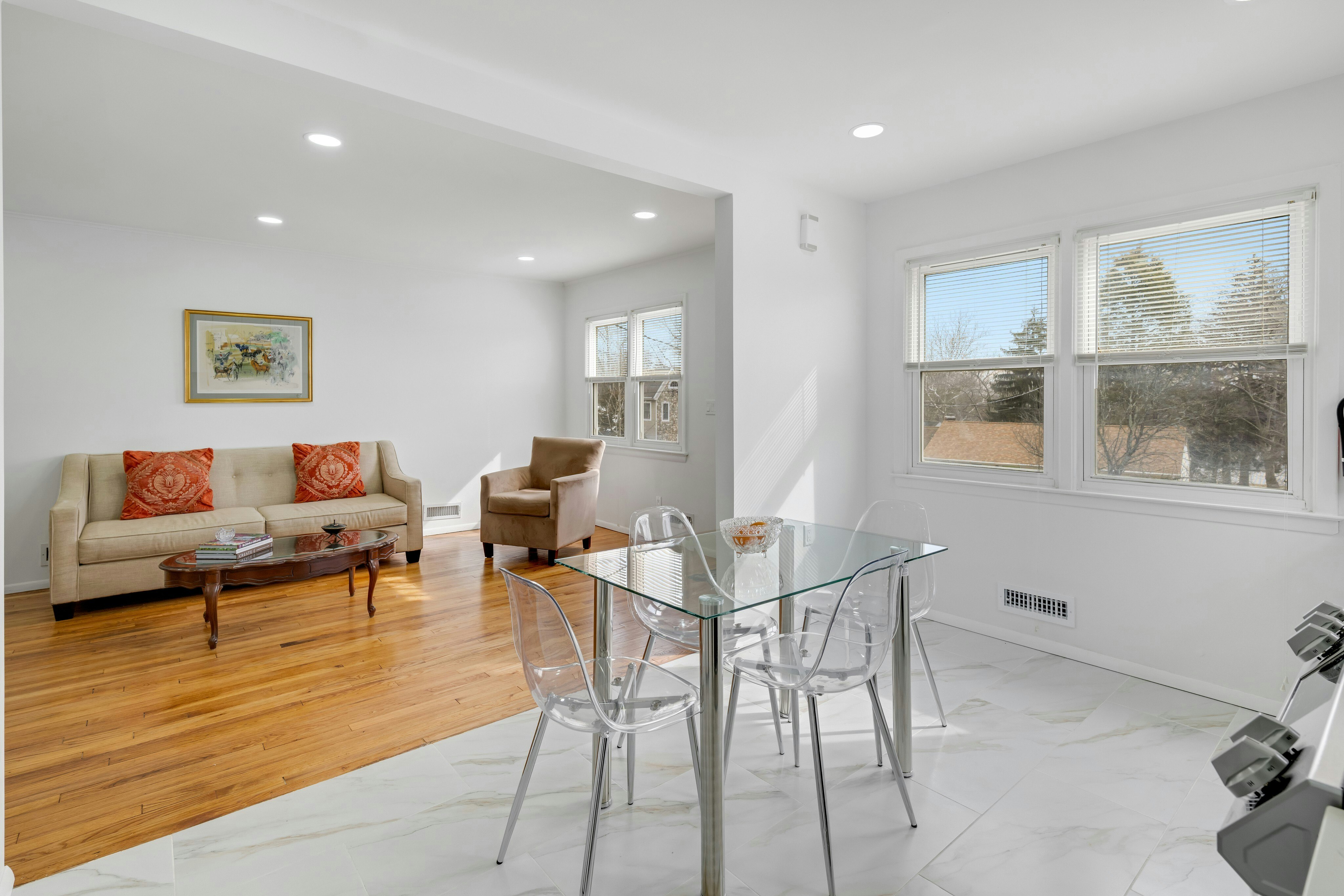 6 Huntley Road 
