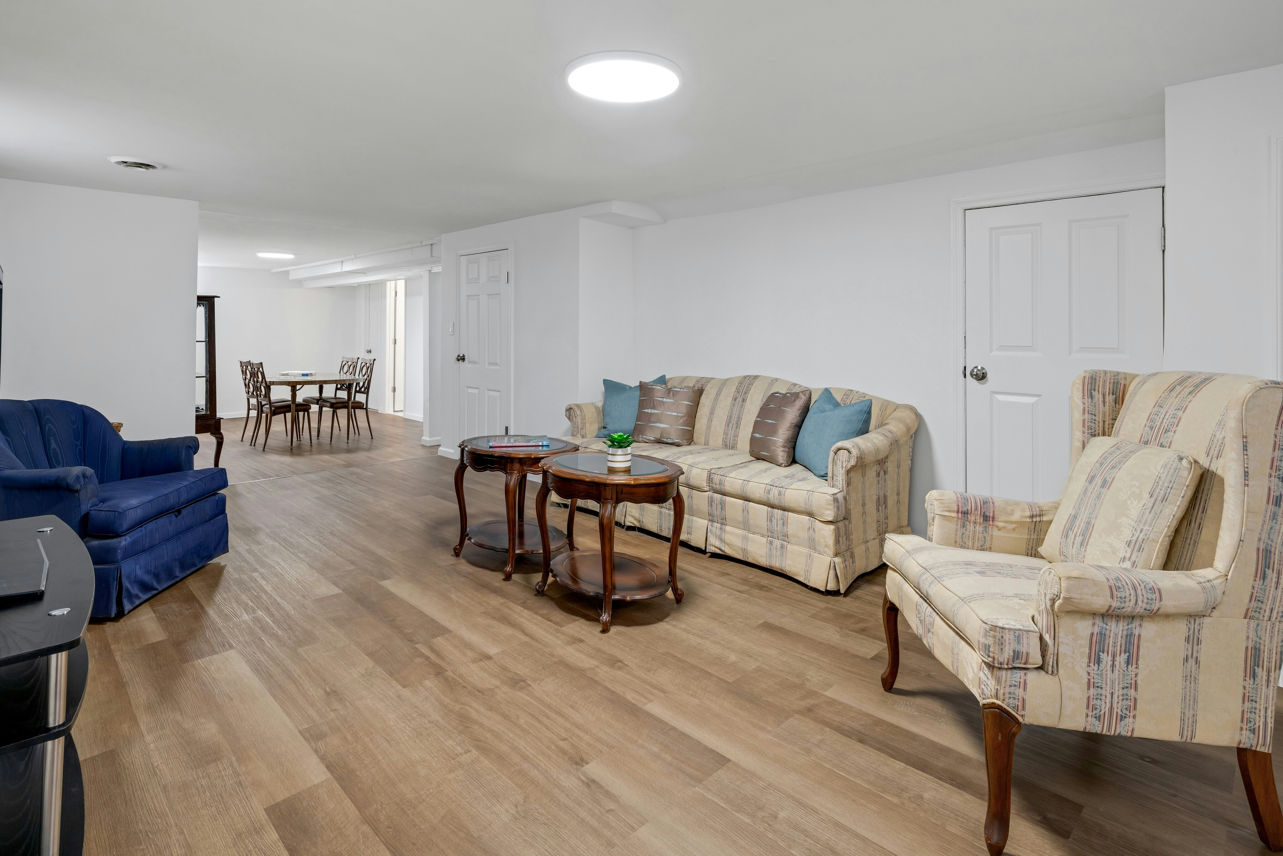 6 Huntley Road 