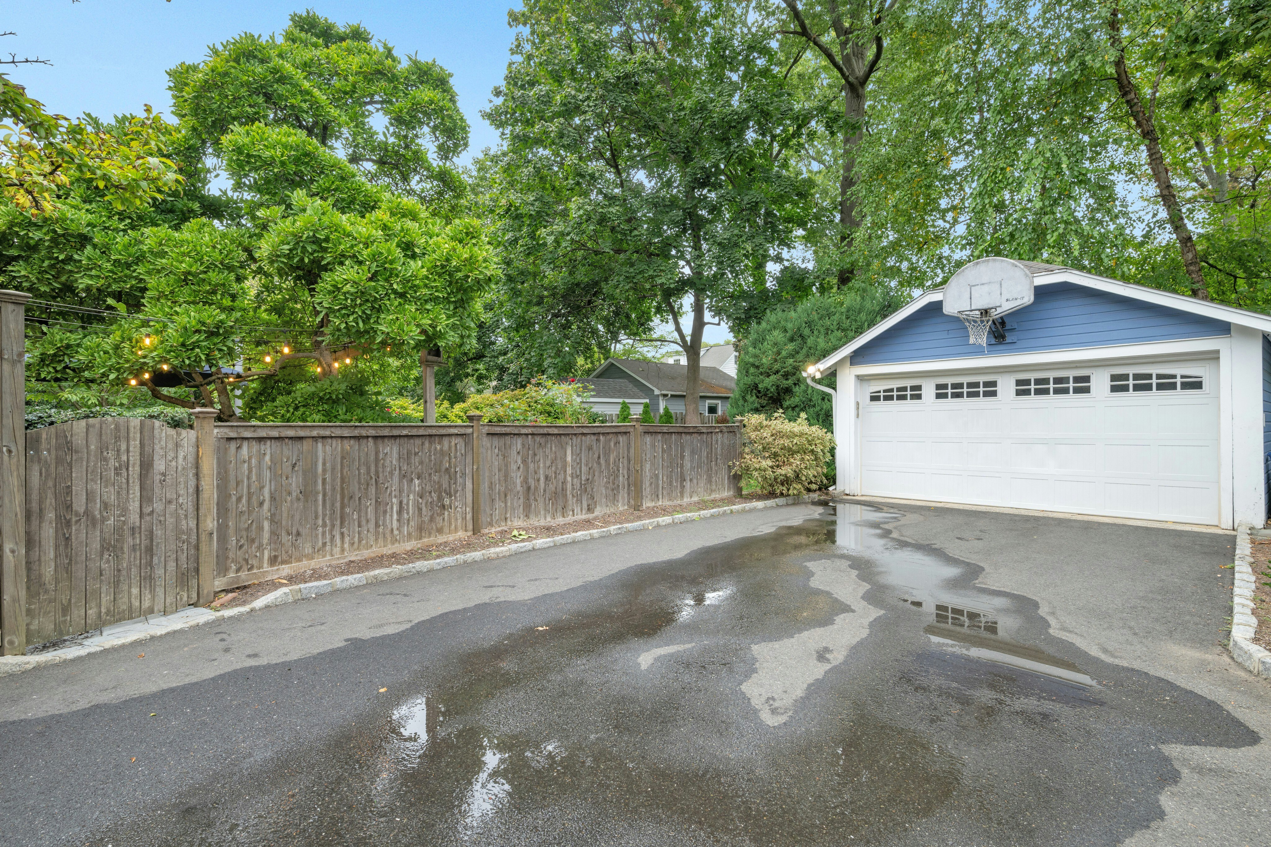 21 Ashland Road 