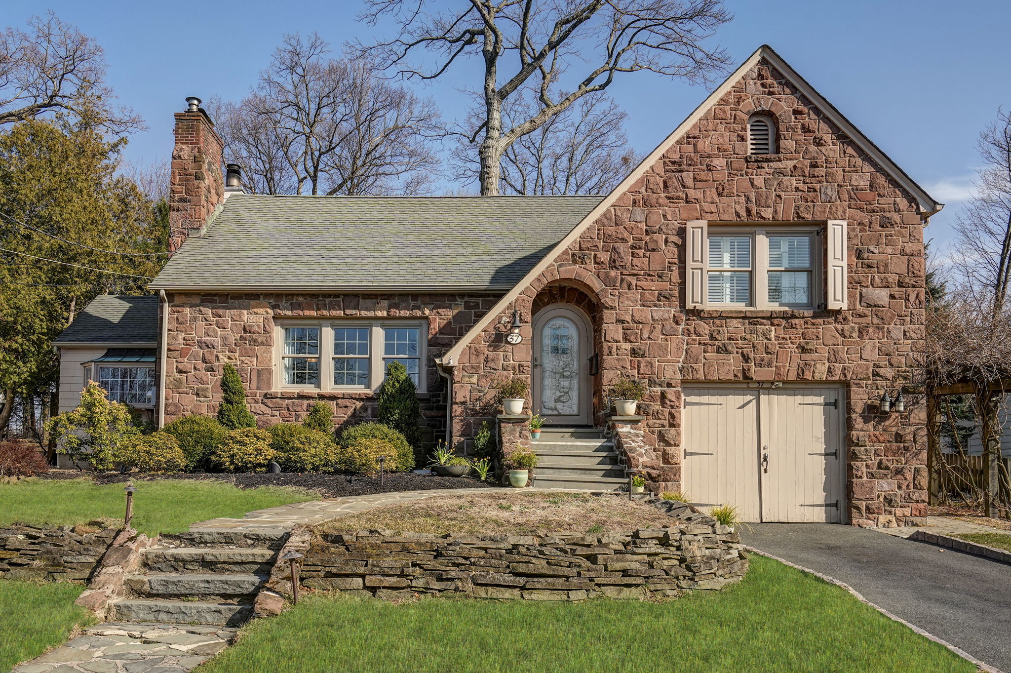 37 Elmwood Road 