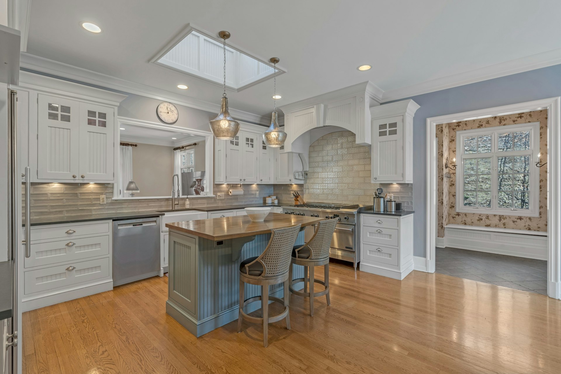 6 Egbert Avenue 