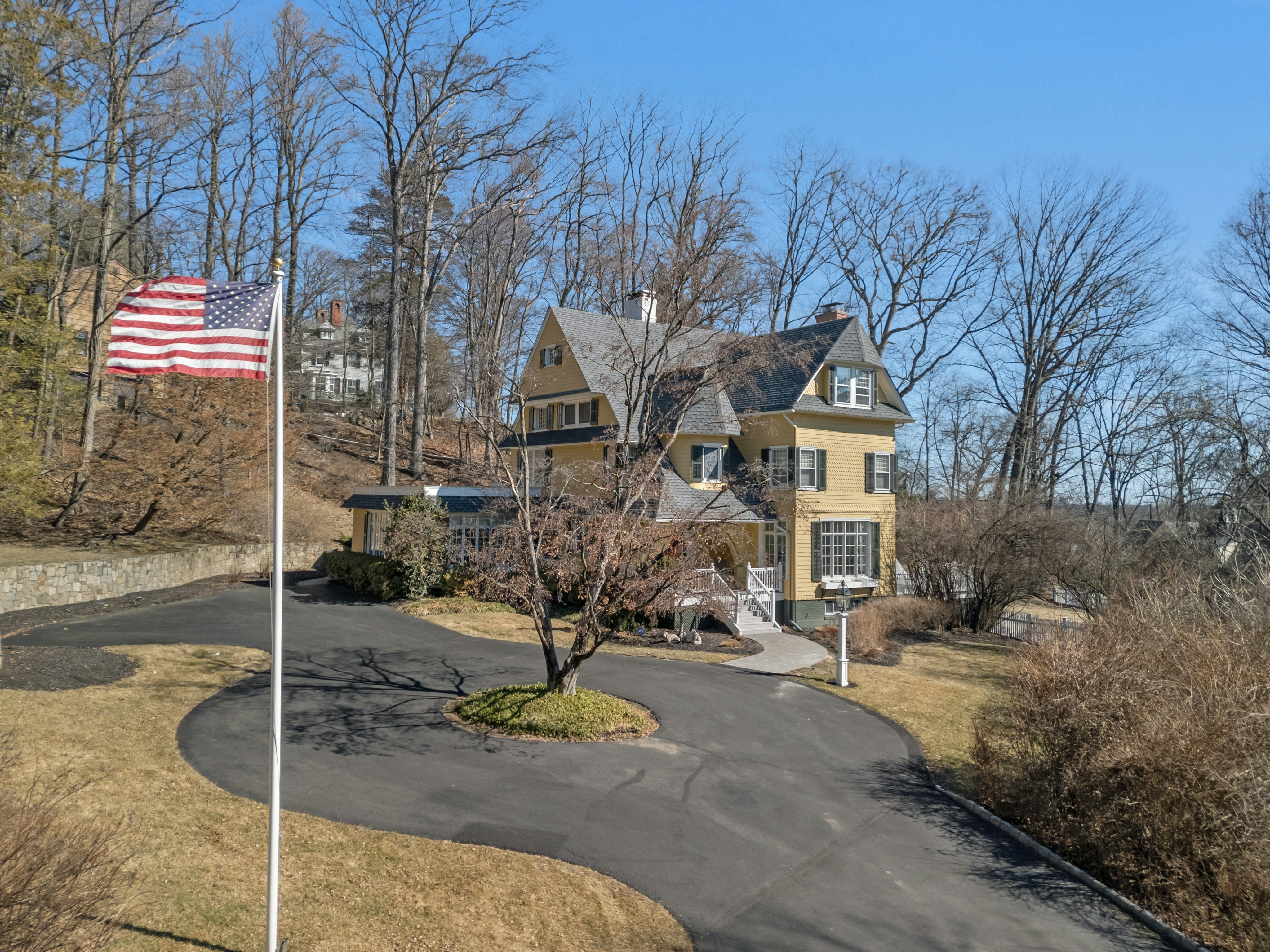 6 Egbert Avenue 