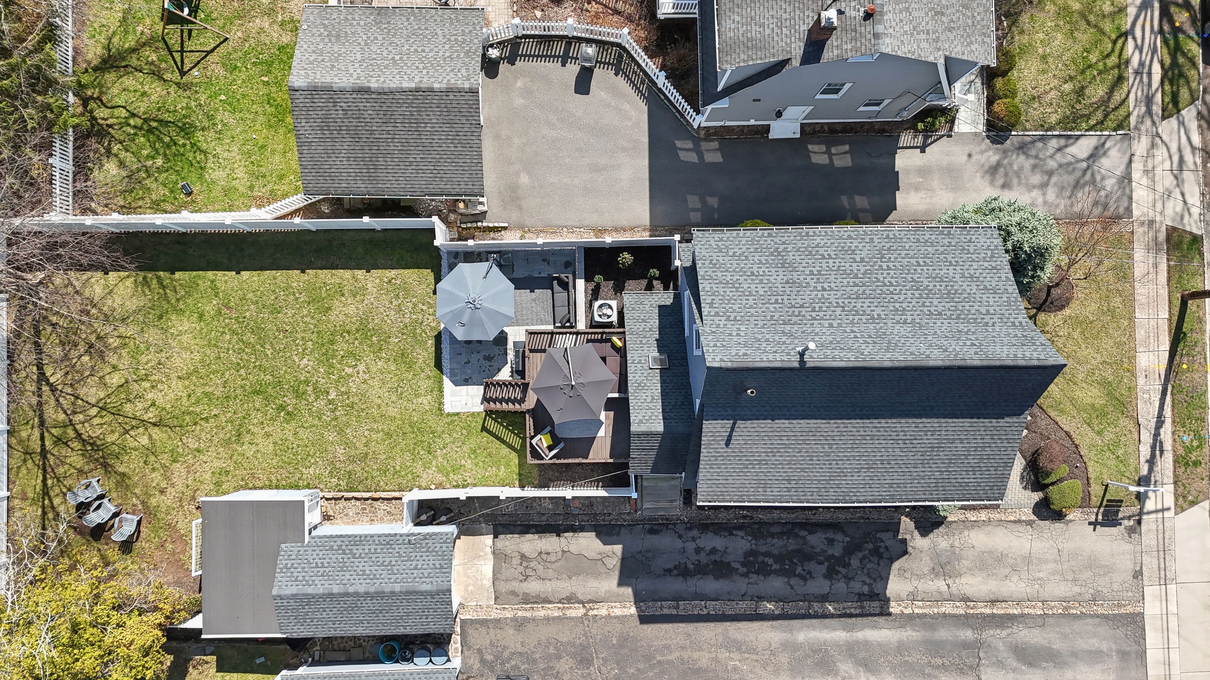 30 Lewis Avenue 