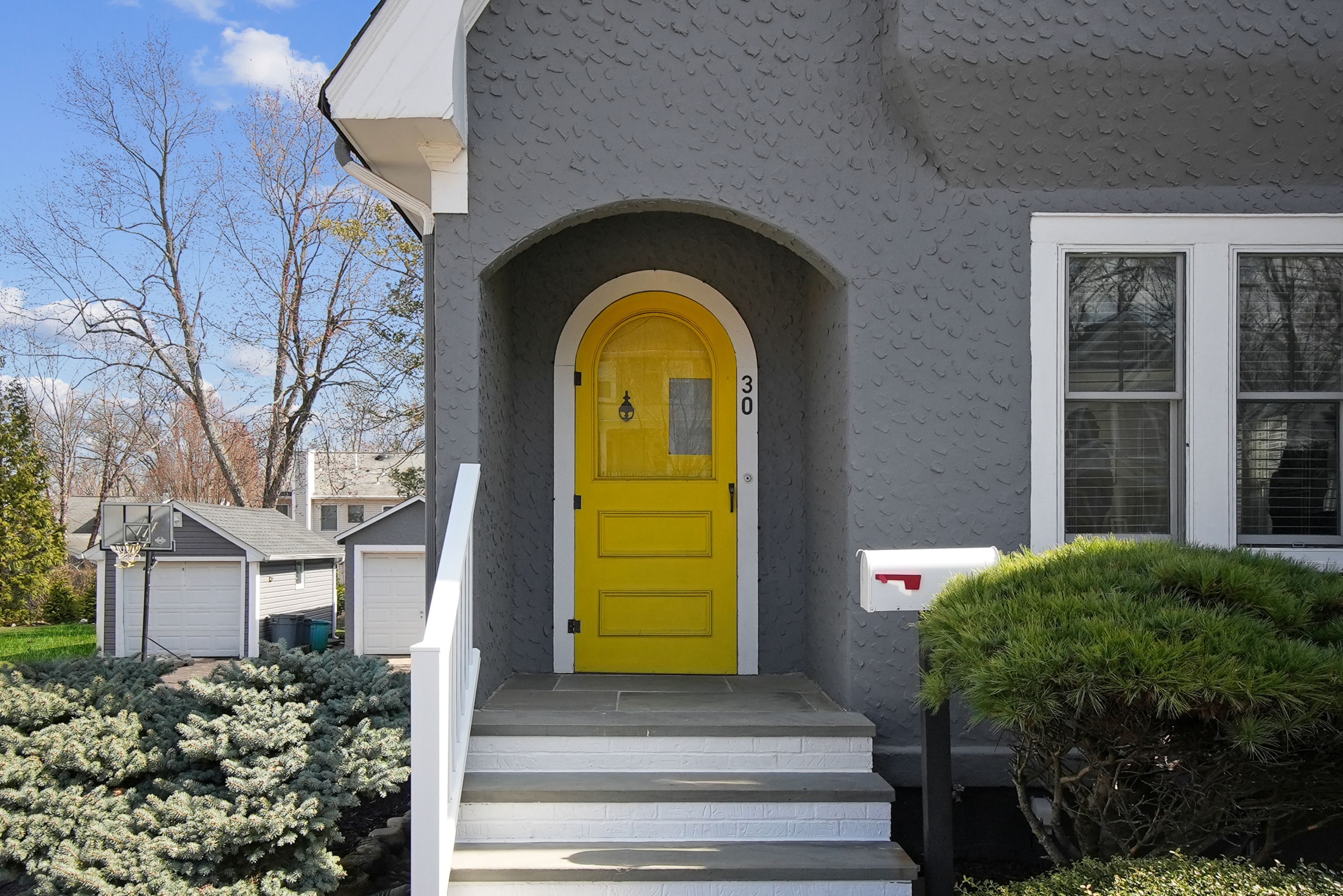 30 Lewis Avenue 