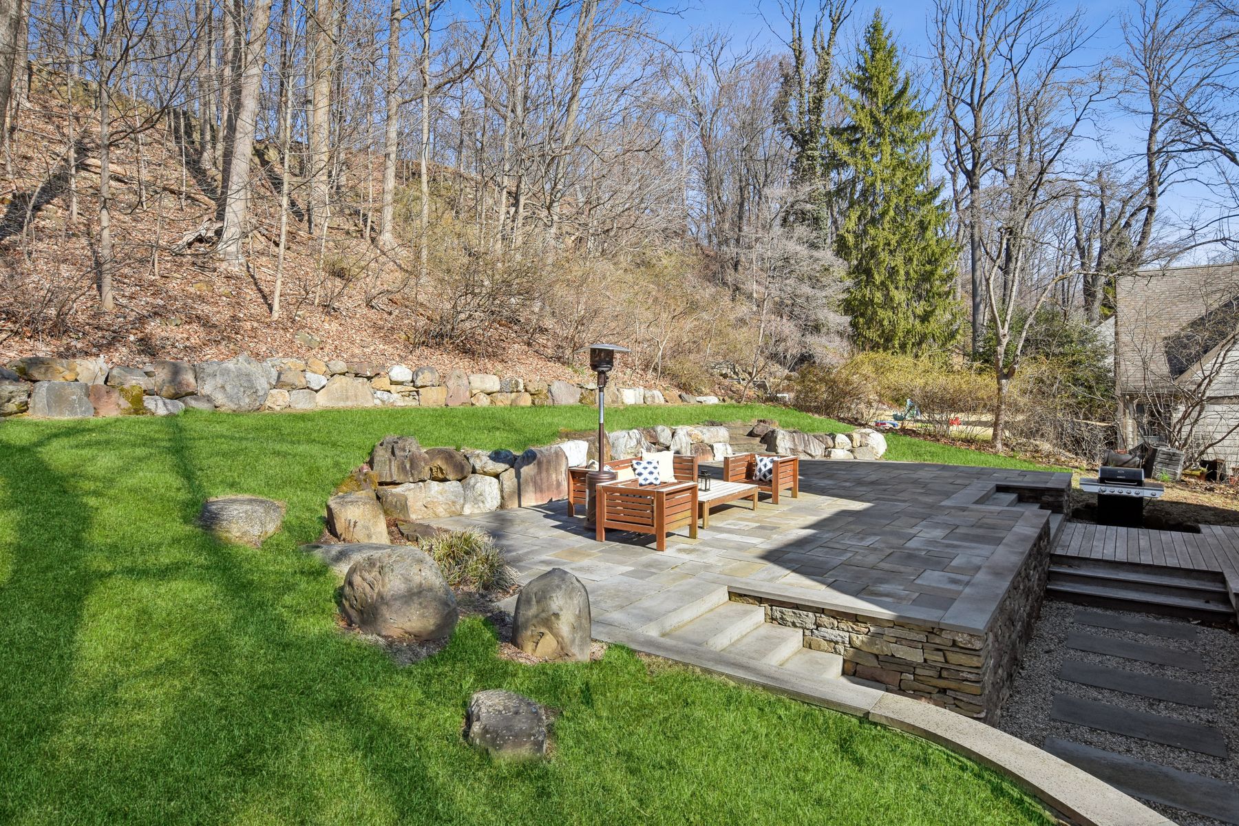 16 Mountainside Park Terrace 