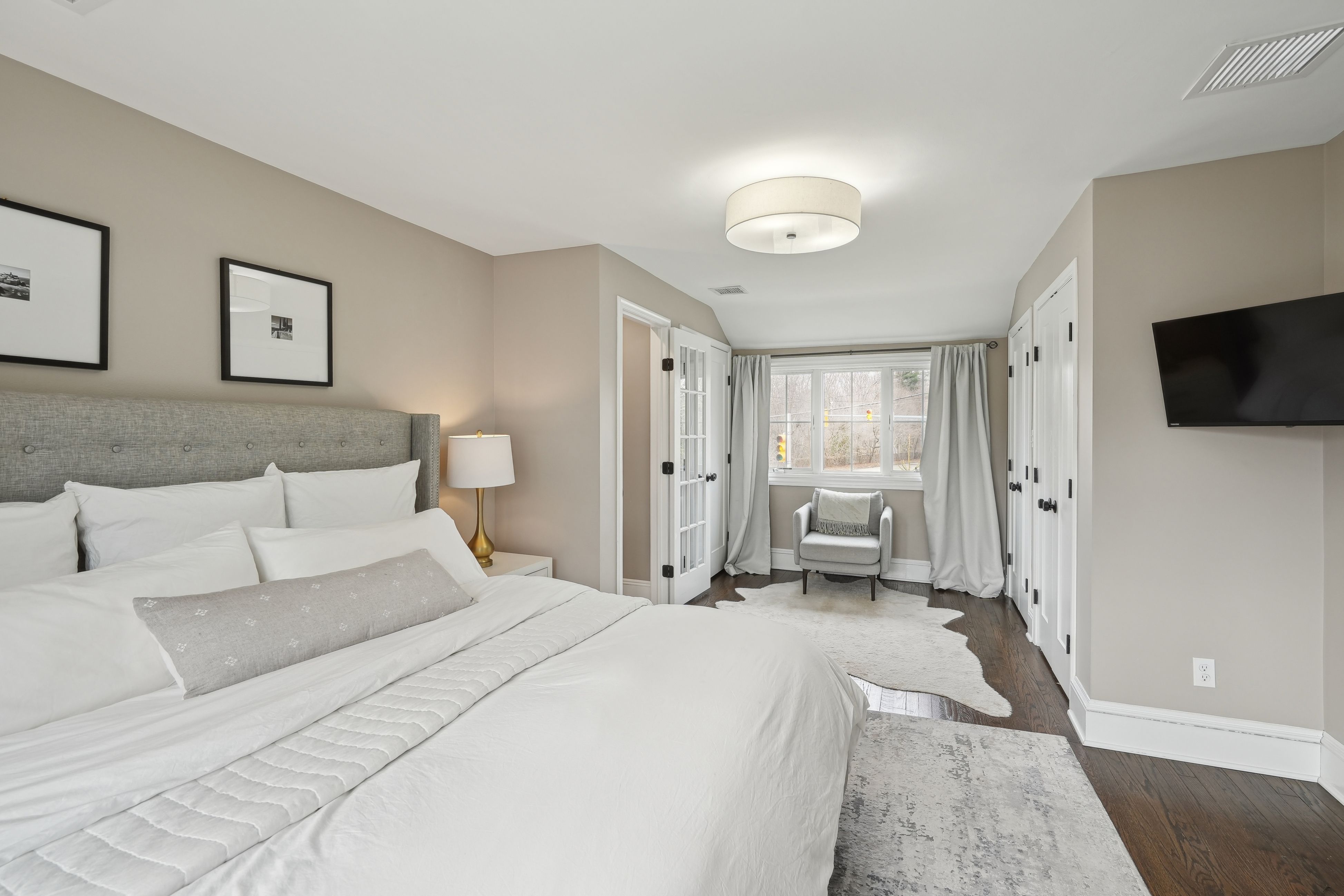152 Loantaka Way 