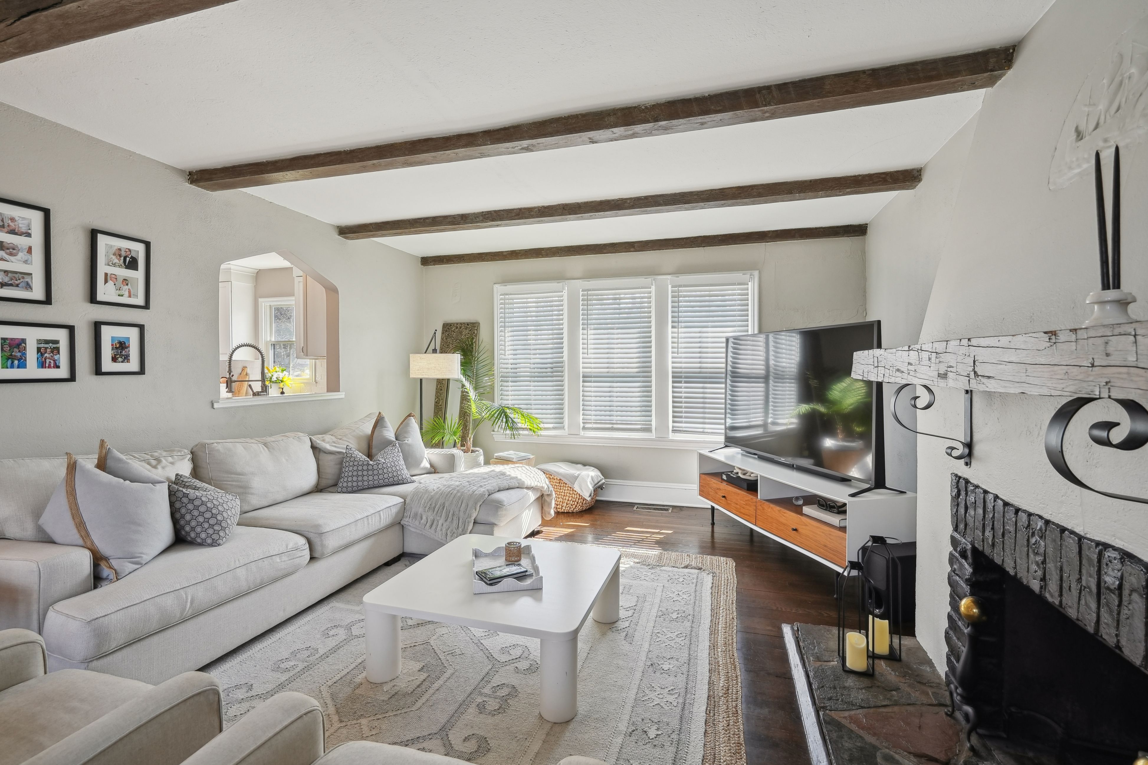 152 Loantaka Way 