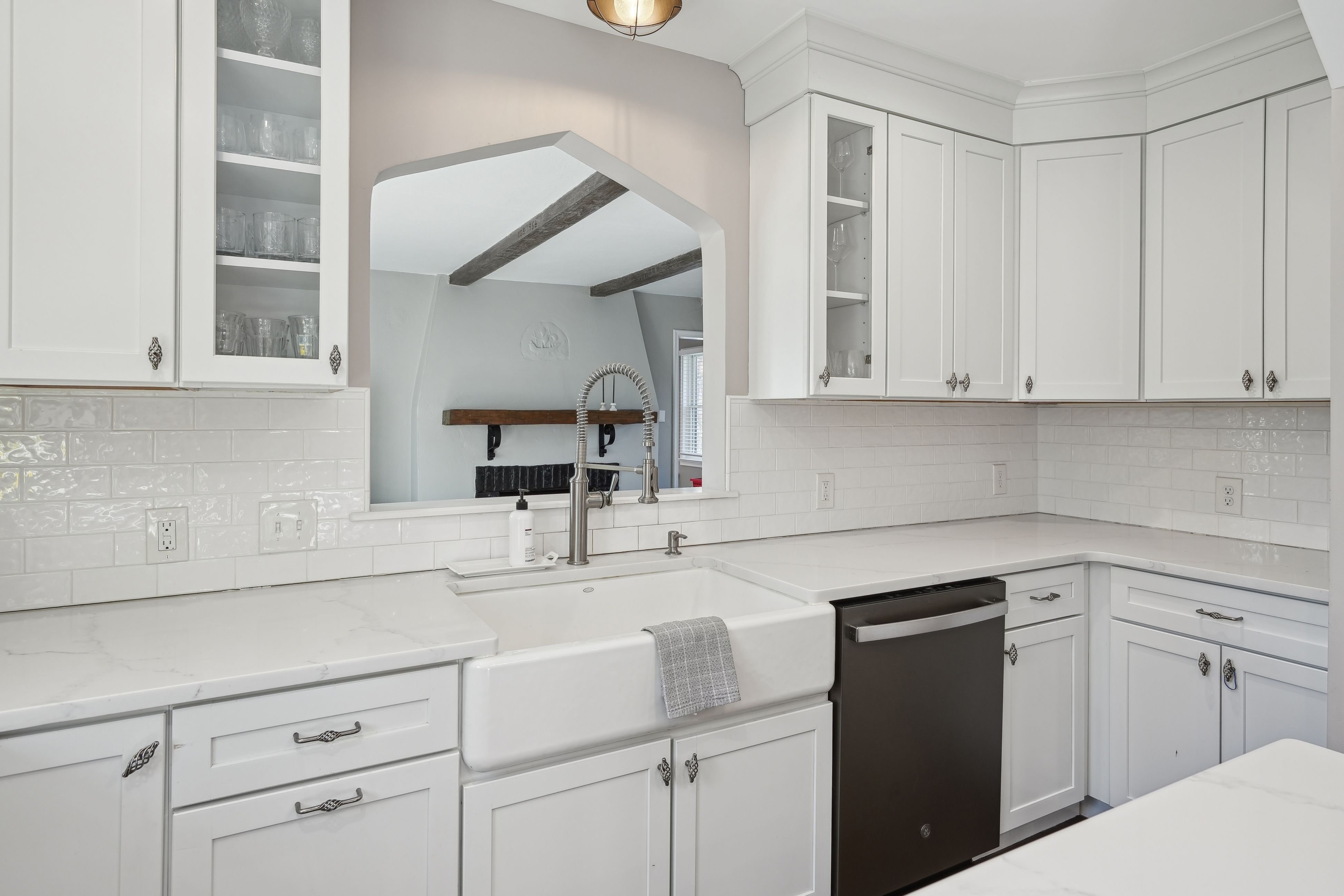 152 Loantaka Way 