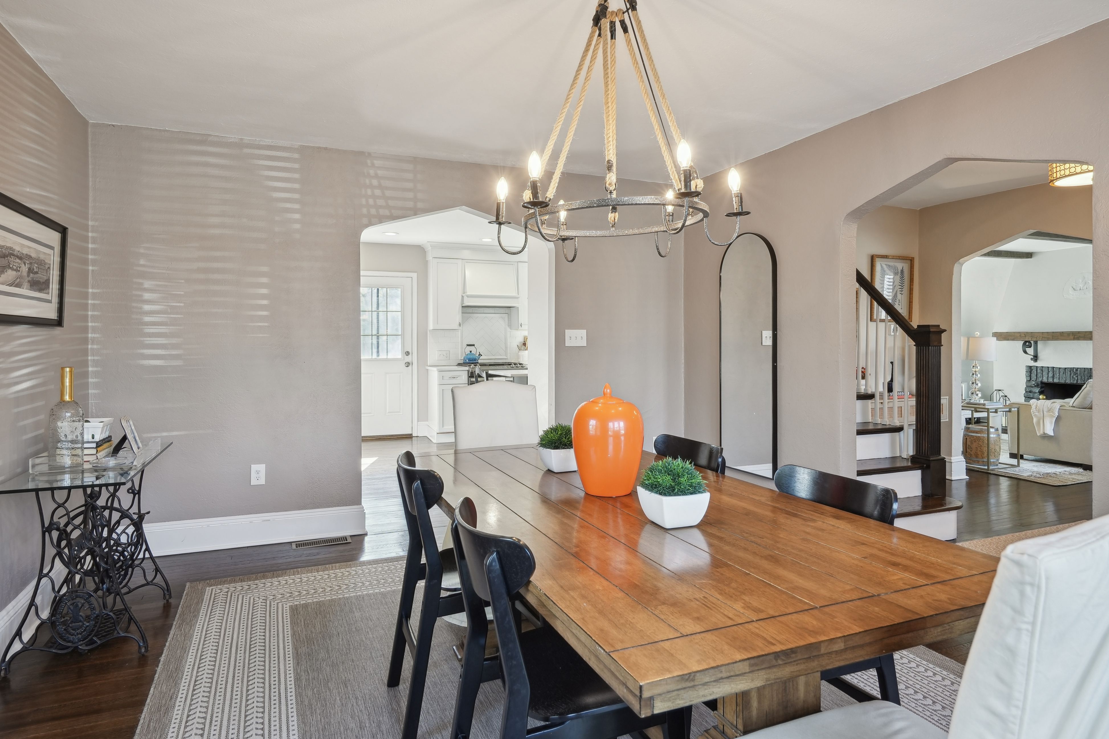 152 Loantaka Way 