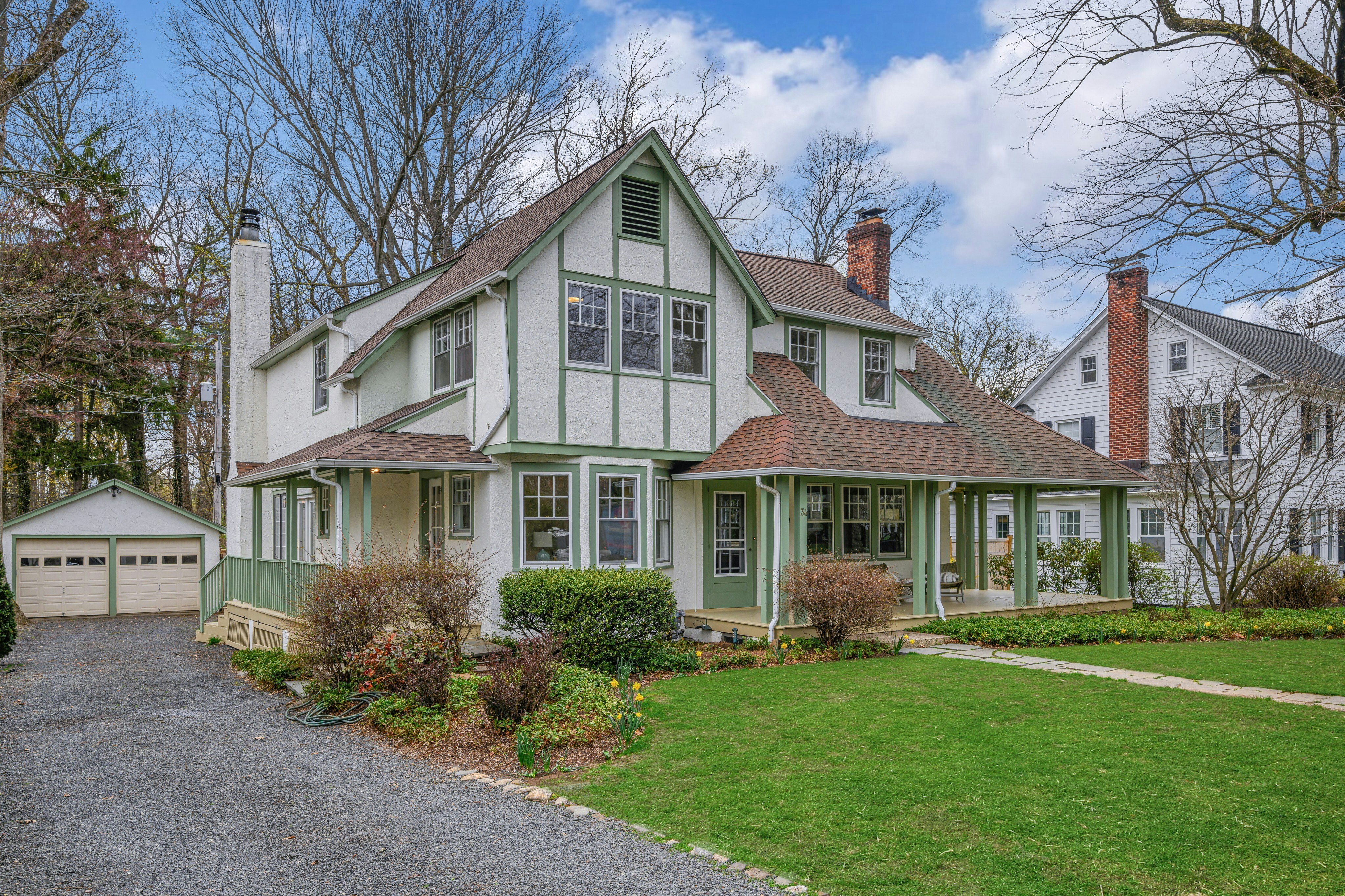 34 Oakley Avenue 