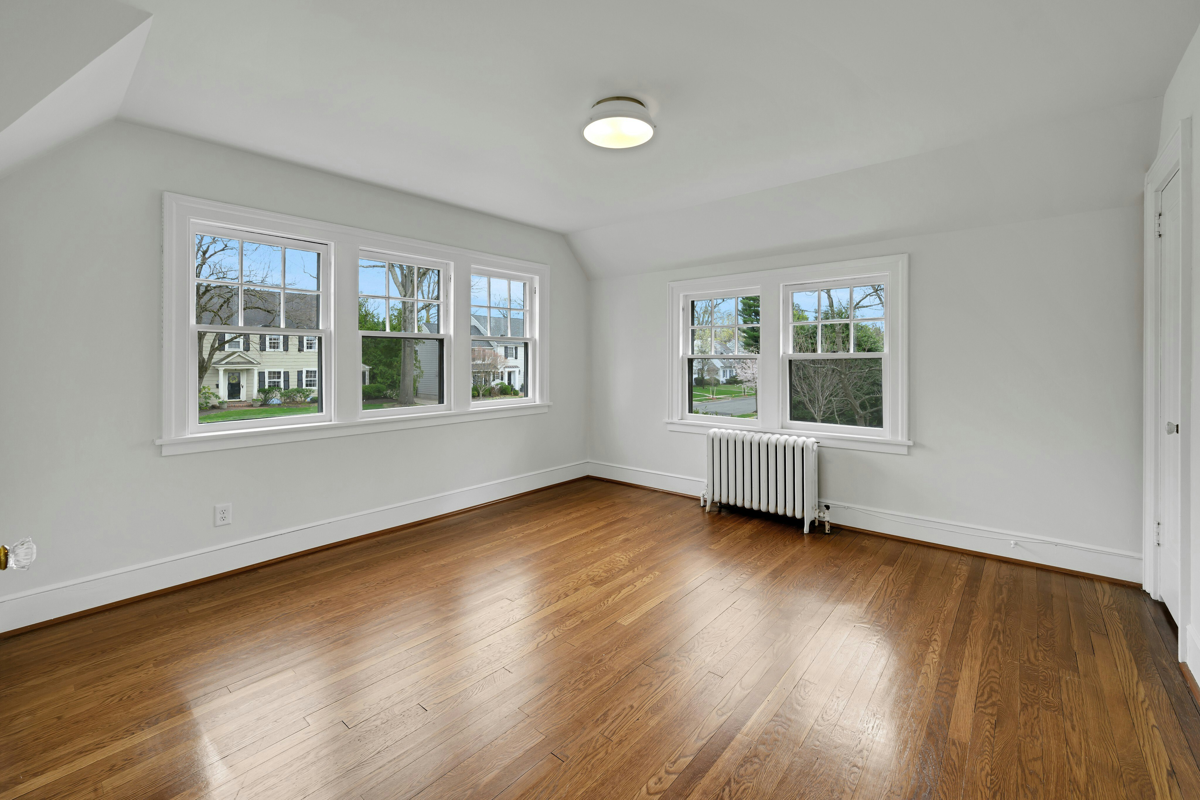 34 Oakley Avenue 