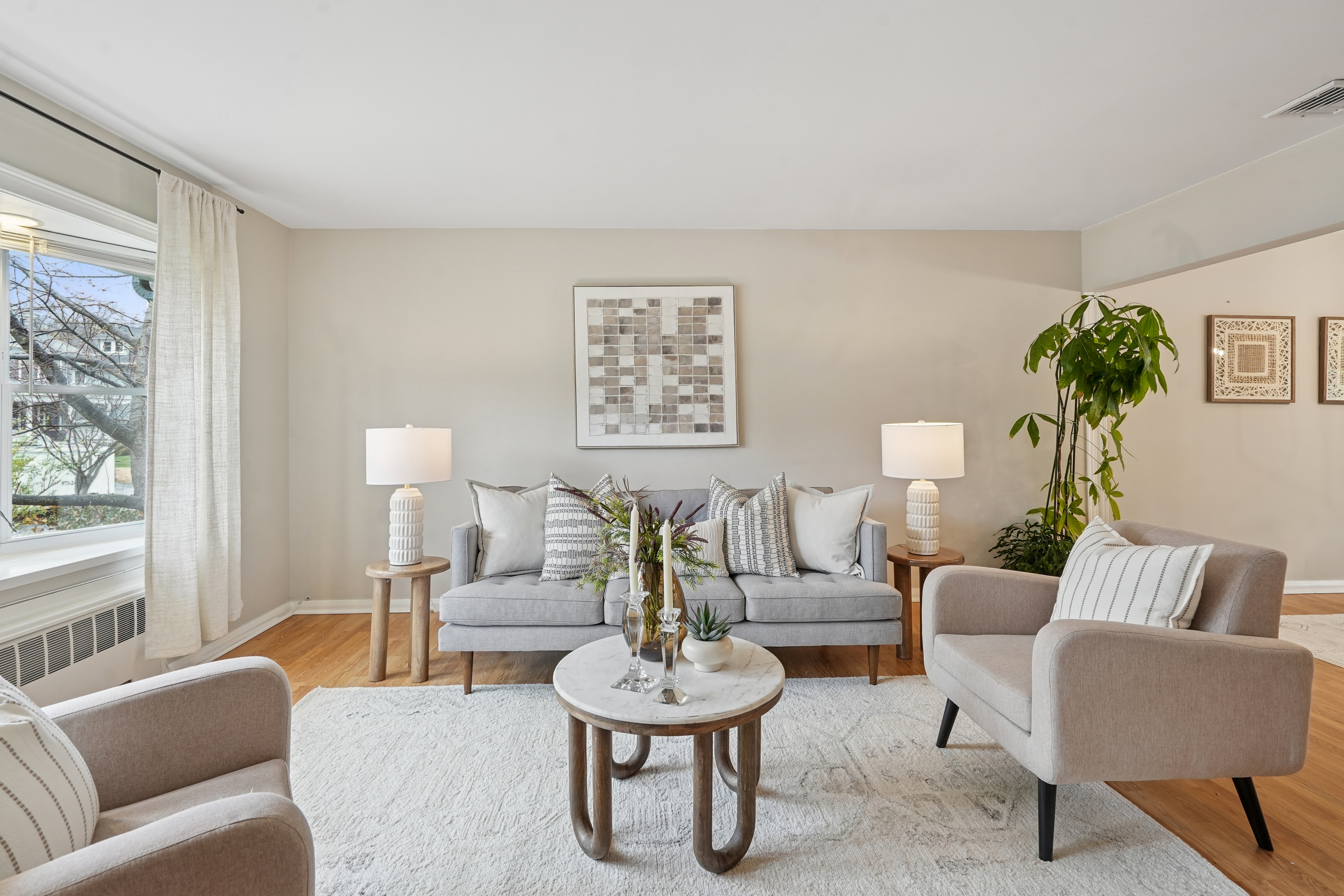 21 Hillside Avenue 