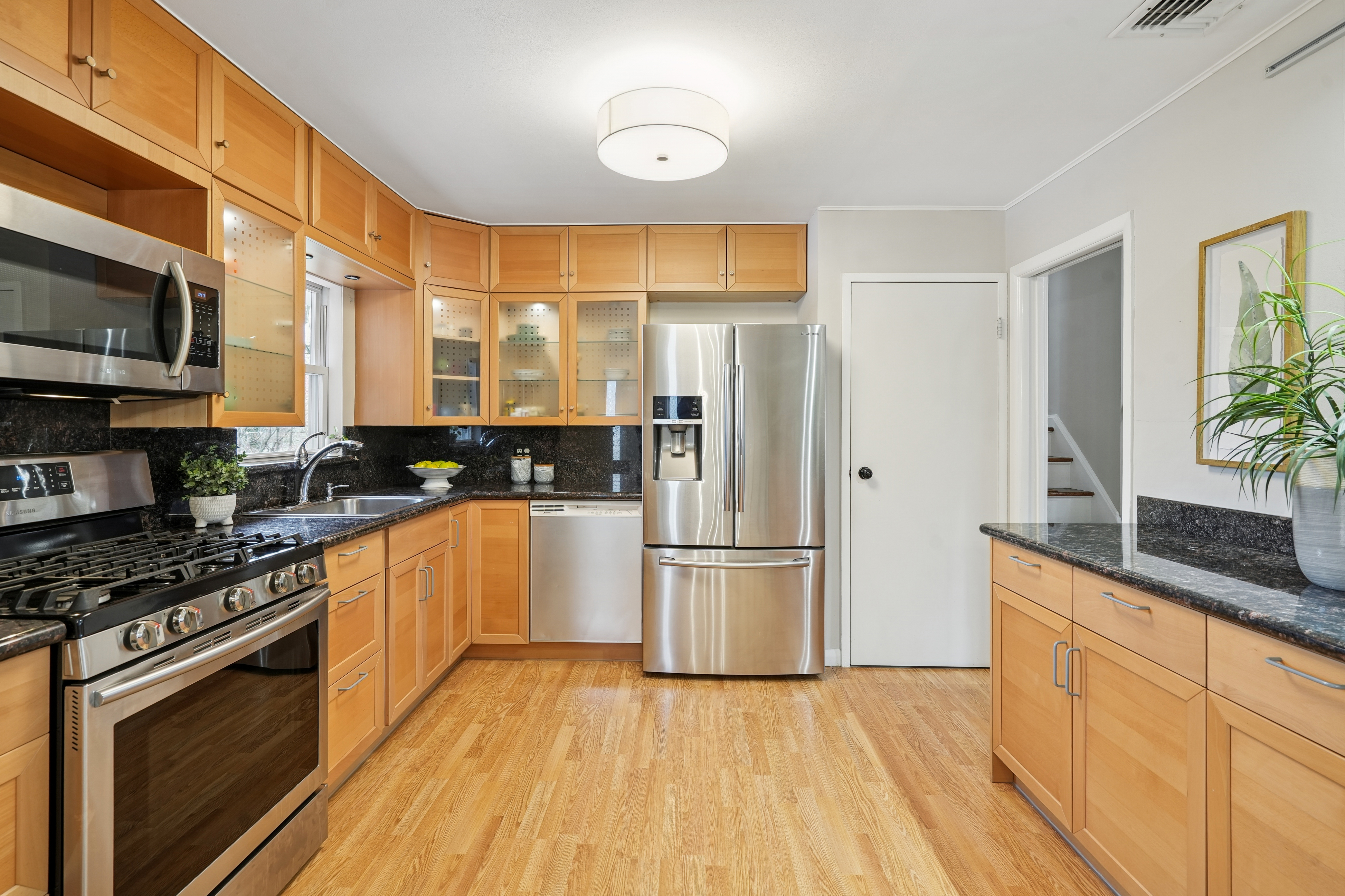 21 Hillside Avenue 