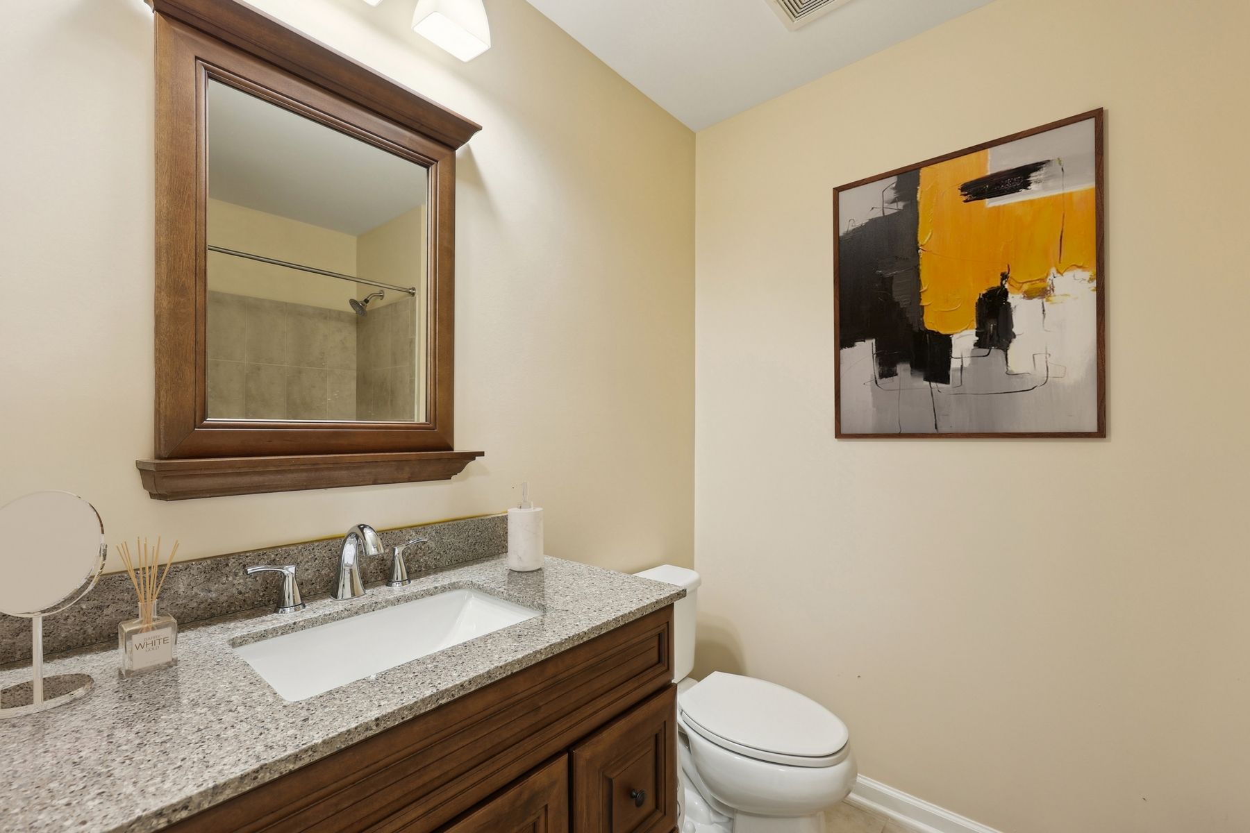 410 Howe Ave Unit# 8