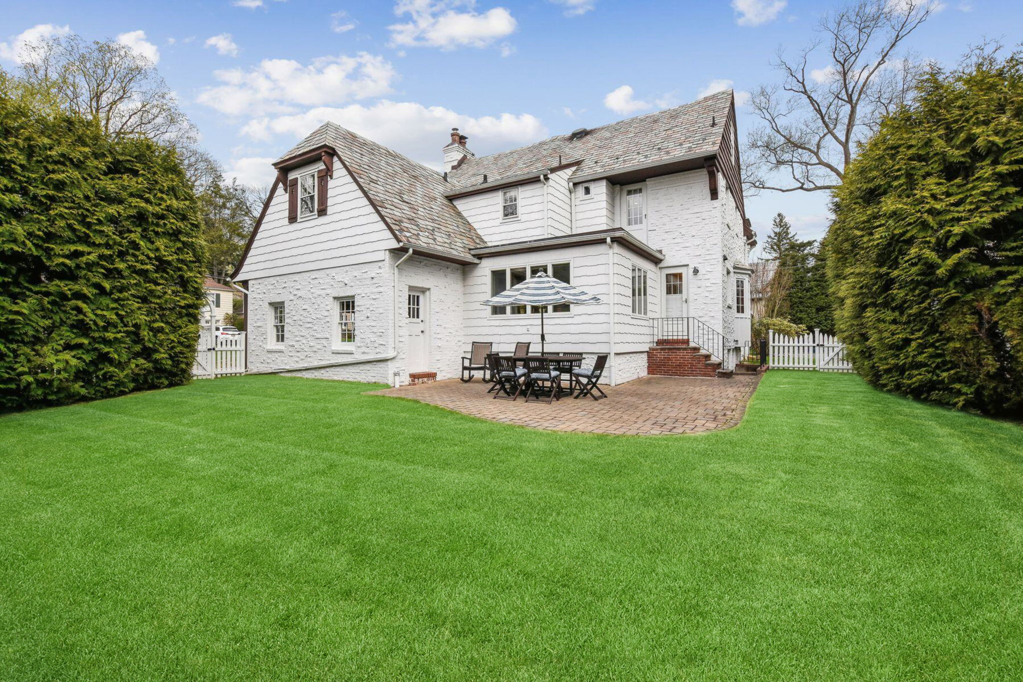 28 Pine Terrace West 