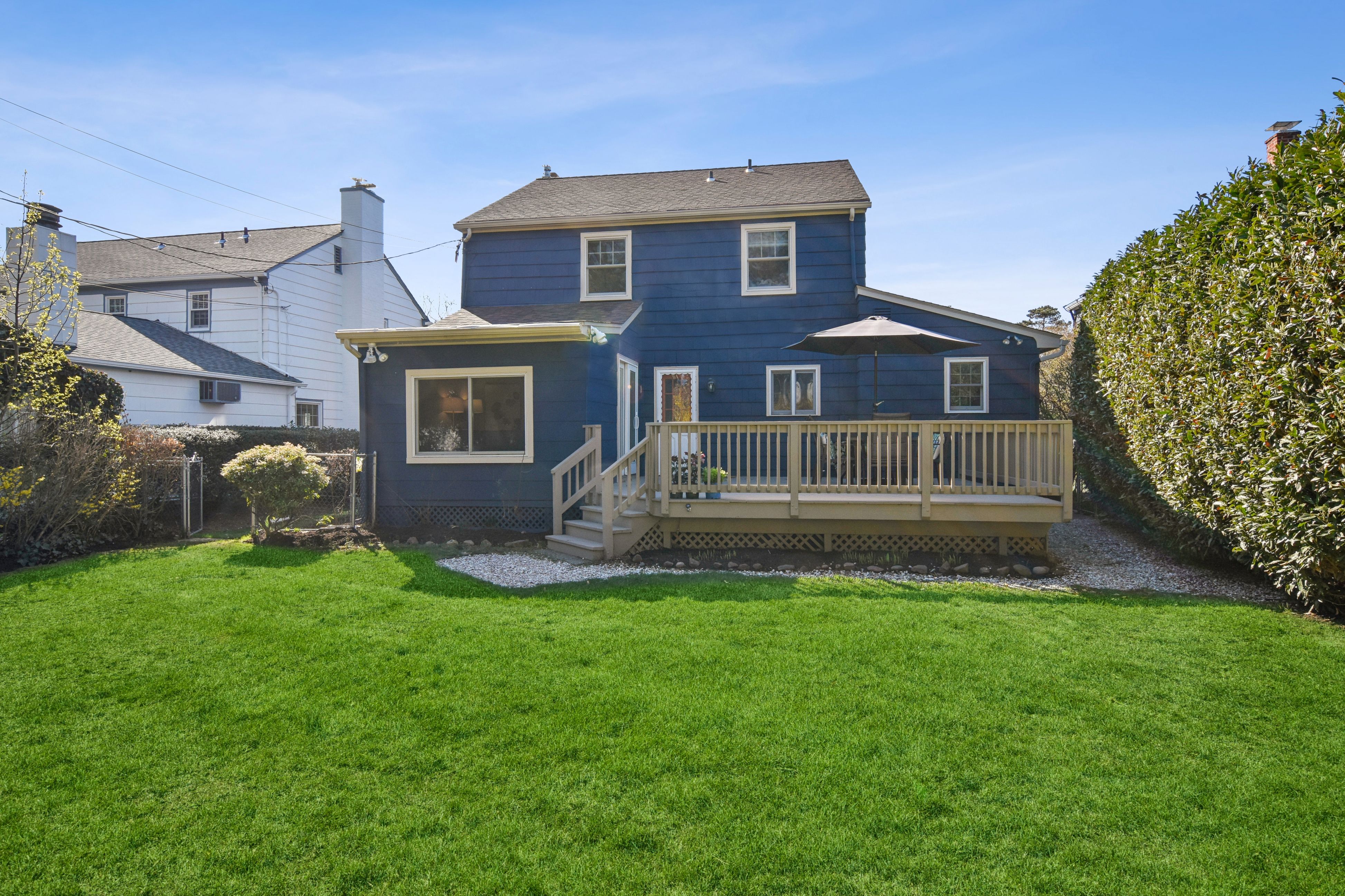 4 Stonehenge Road 