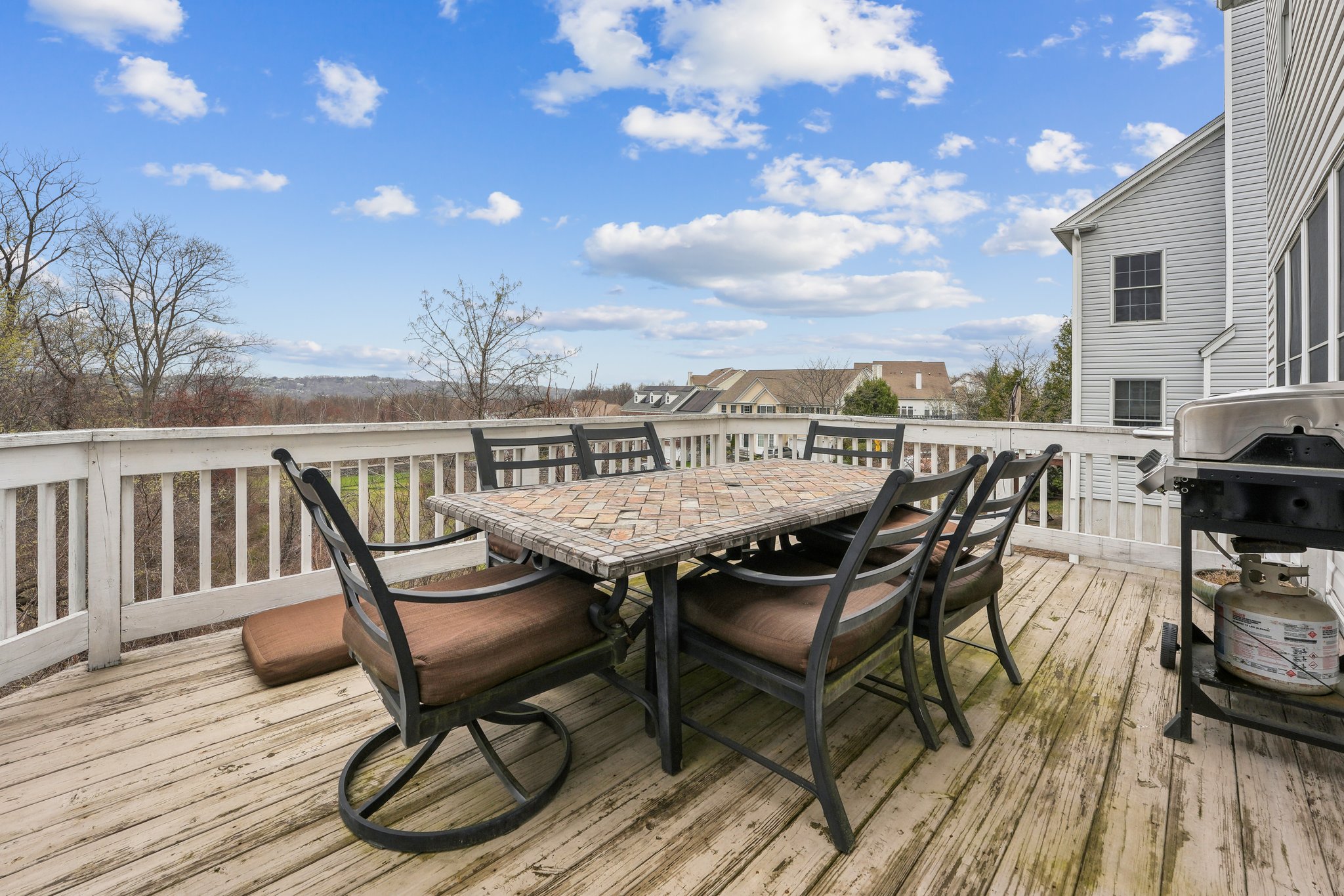 81 Hickory Hill Boulevard 