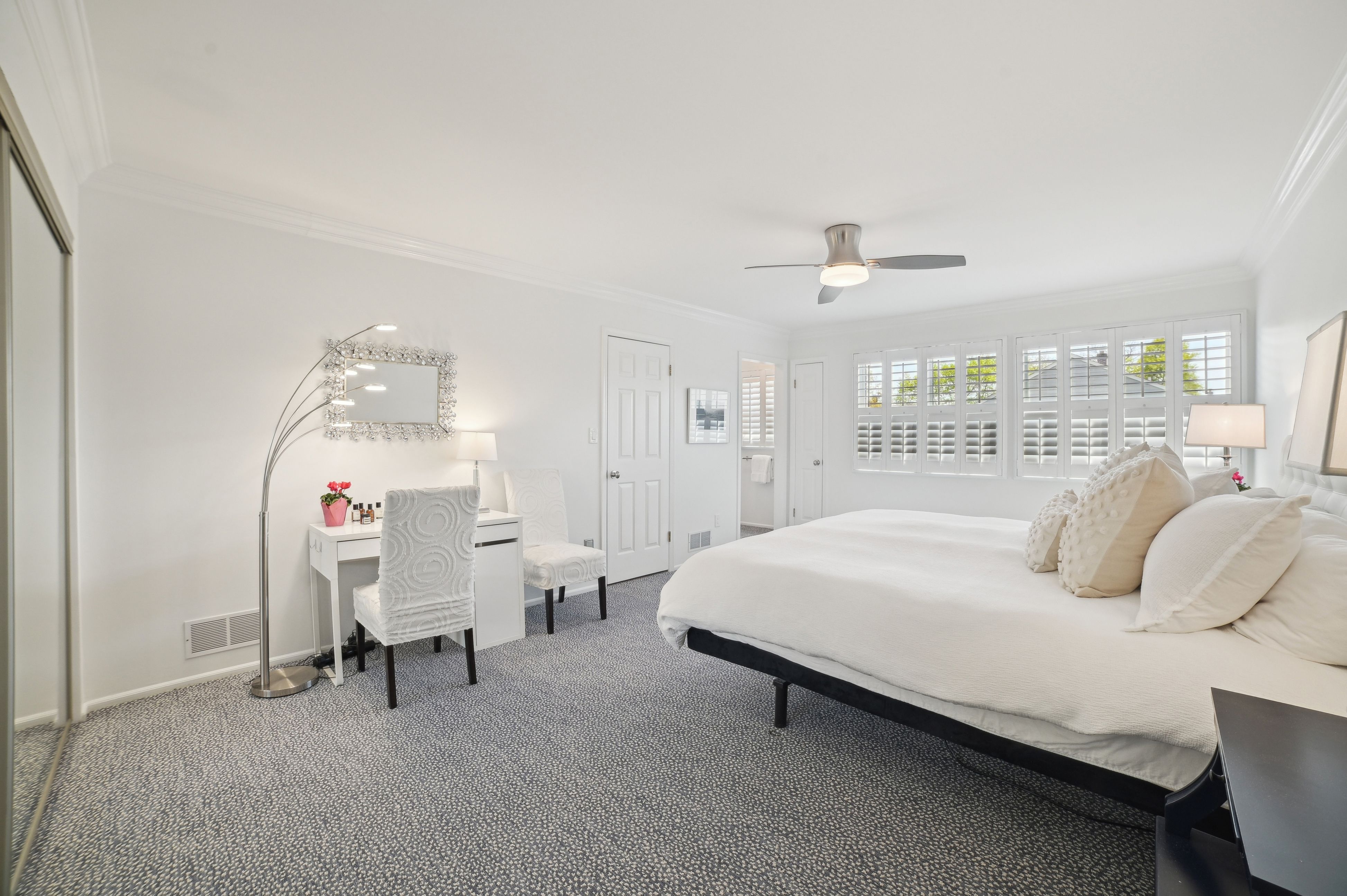 28 Morris Avenue, Unit E2 