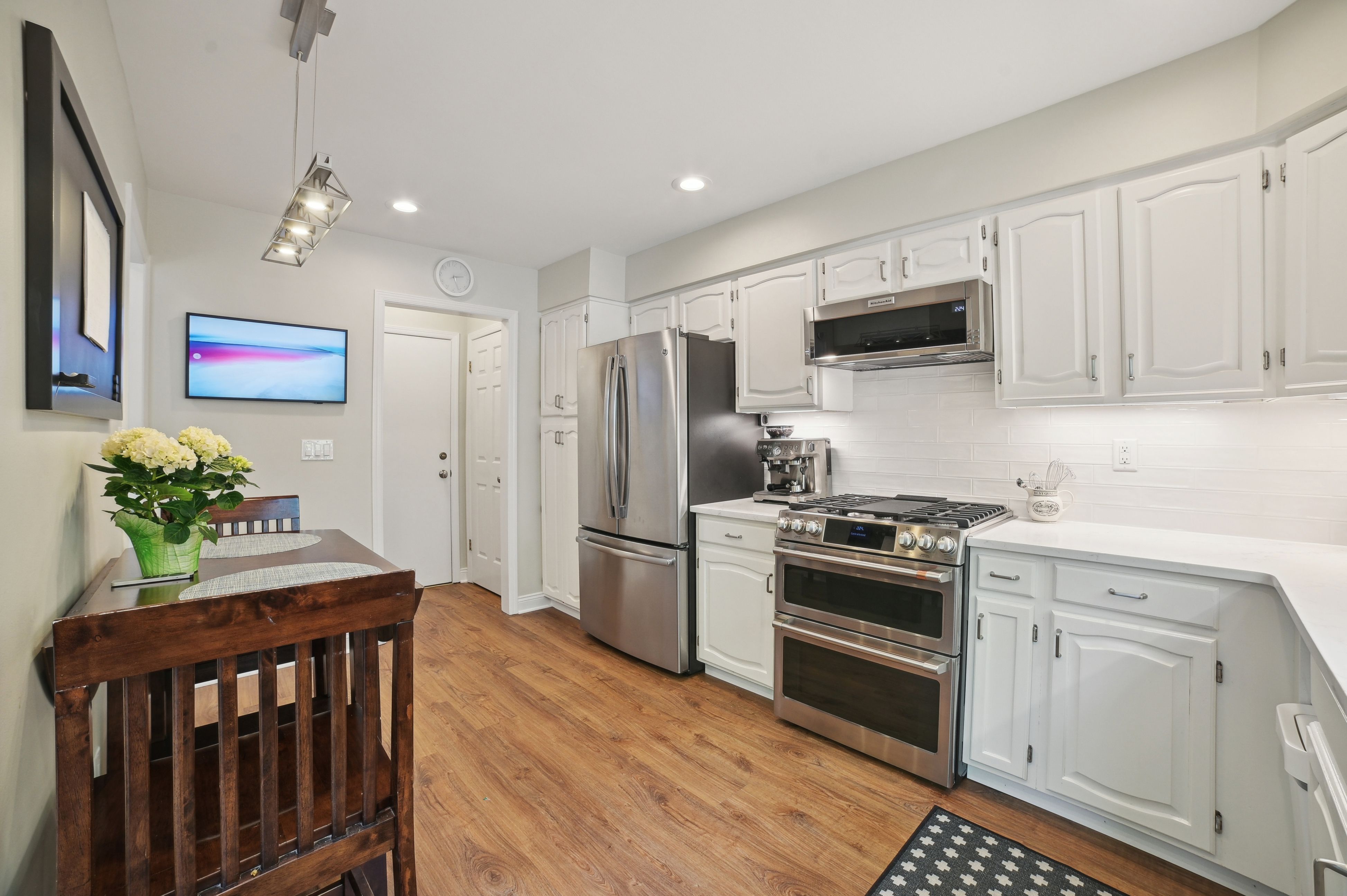 28 Morris Avenue, Unit E2 