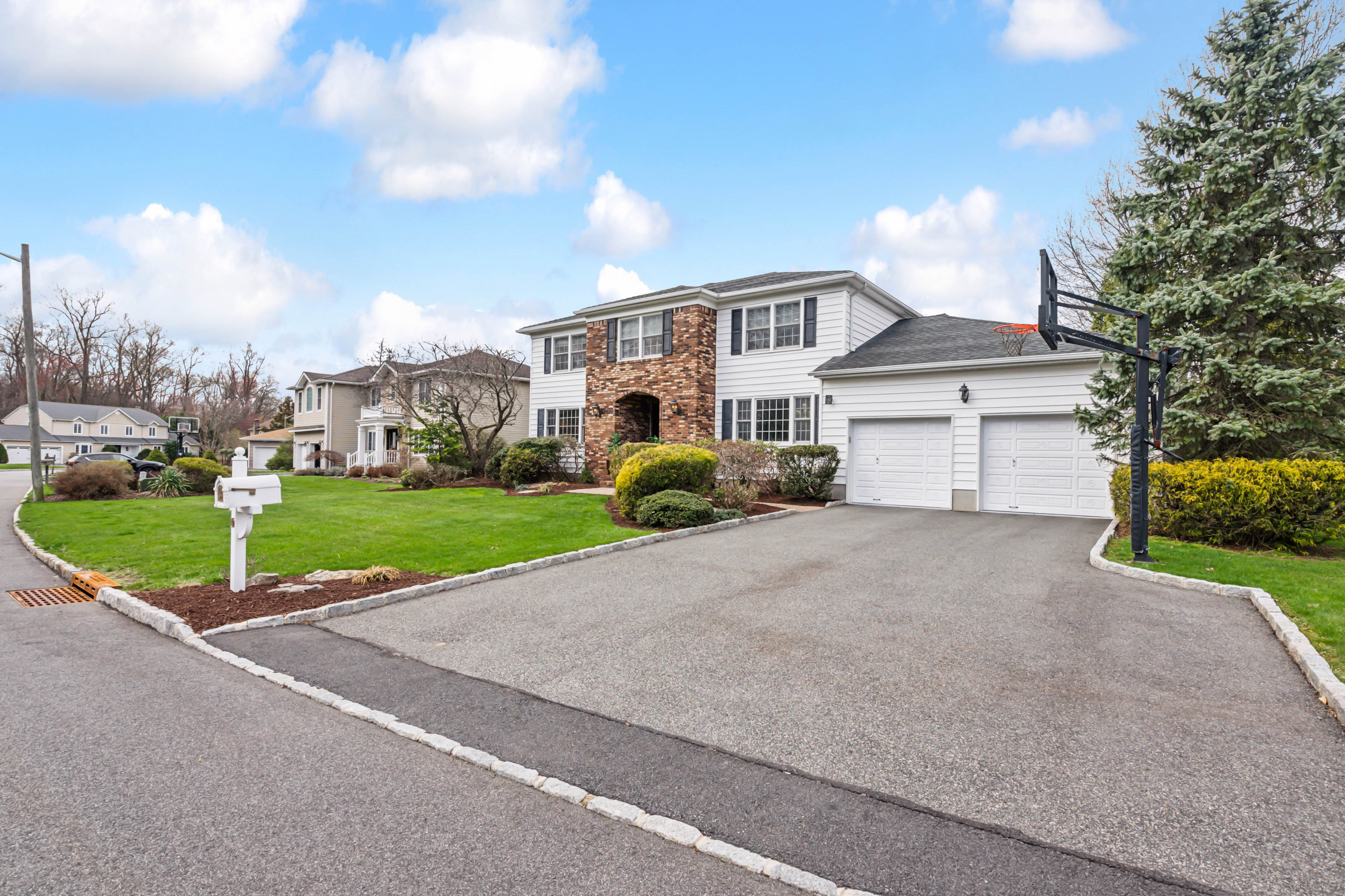 20 Windridge Drive 