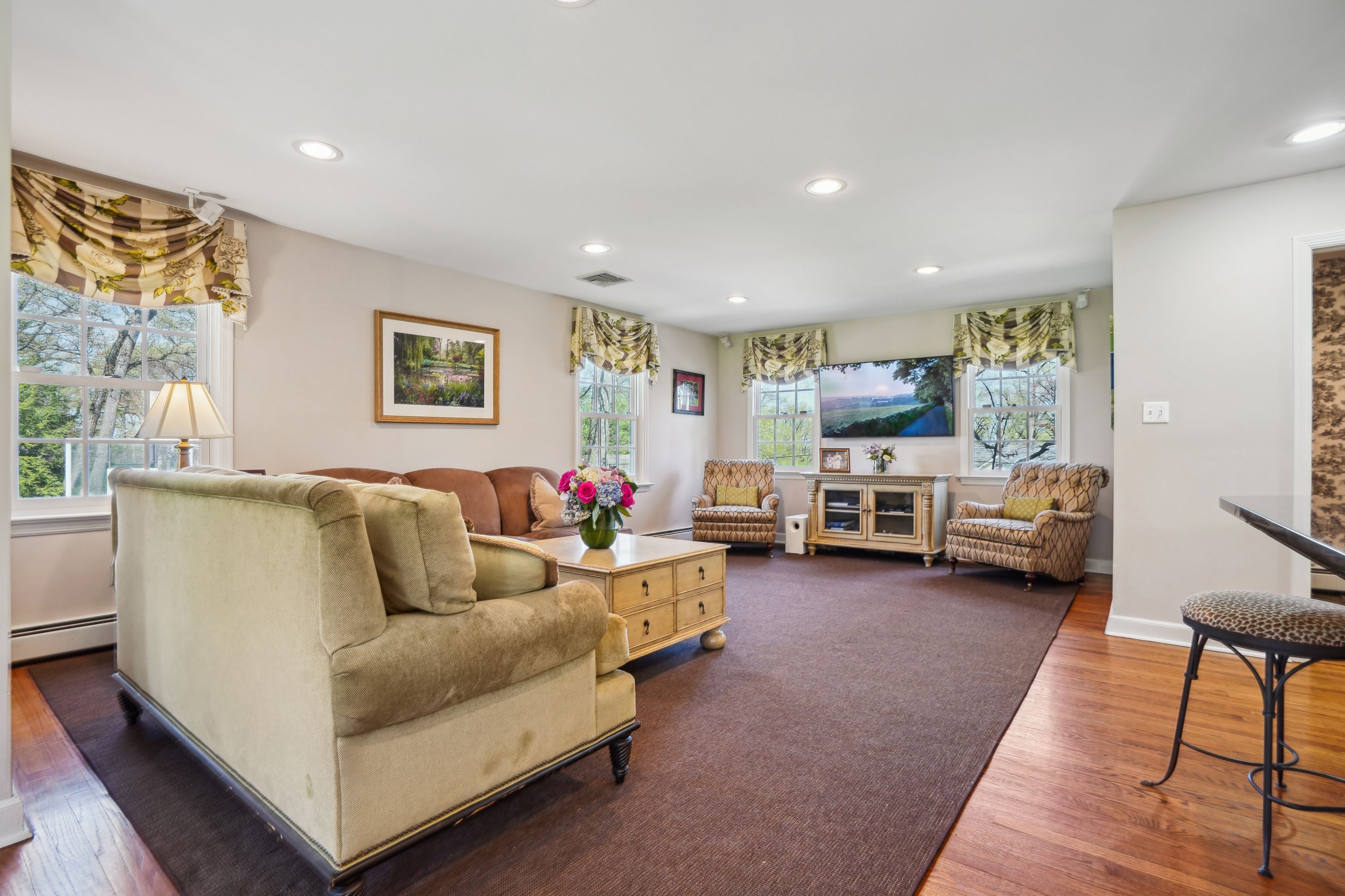 231 Oak Ridge Avenue 