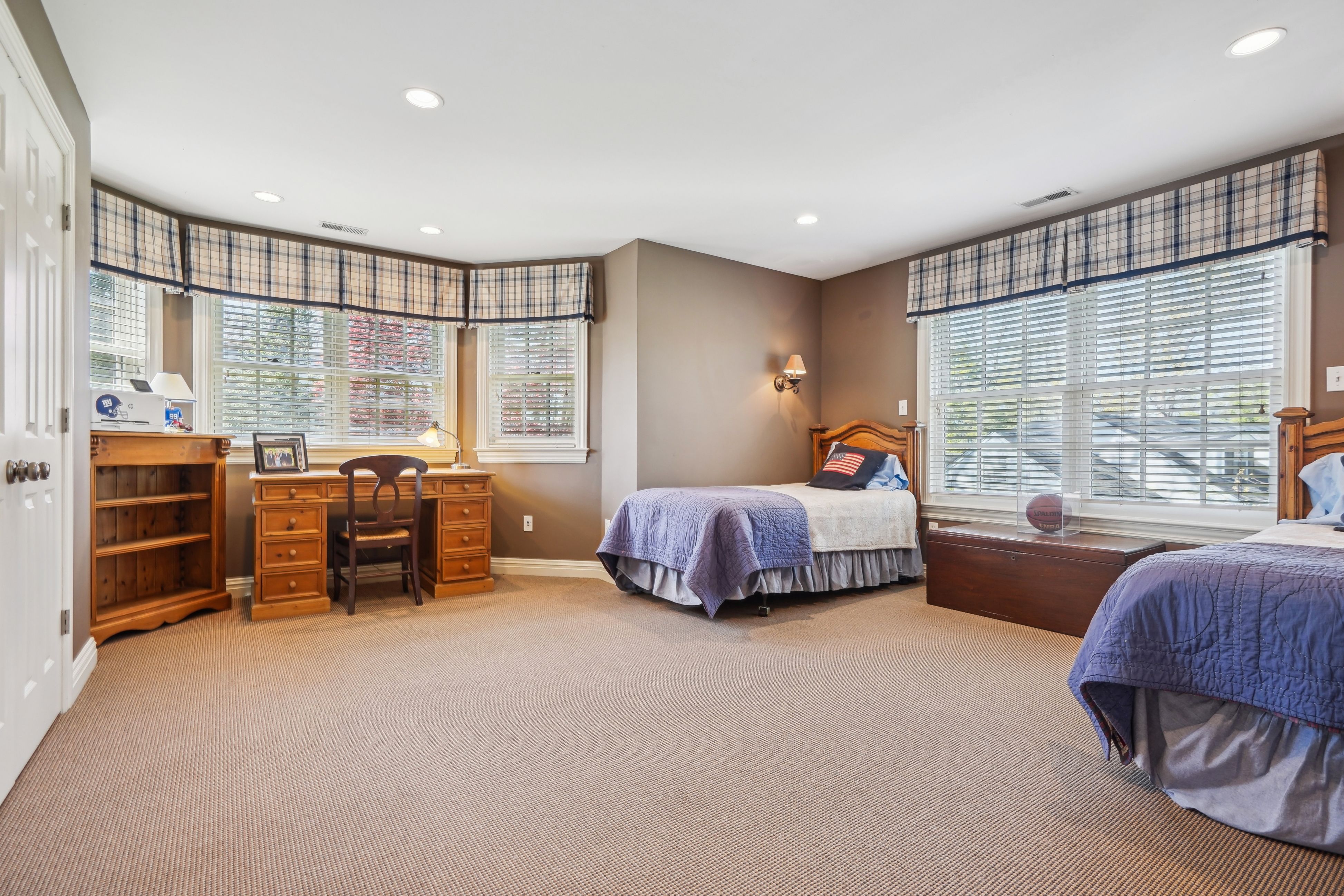 231 Oak Ridge Avenue 