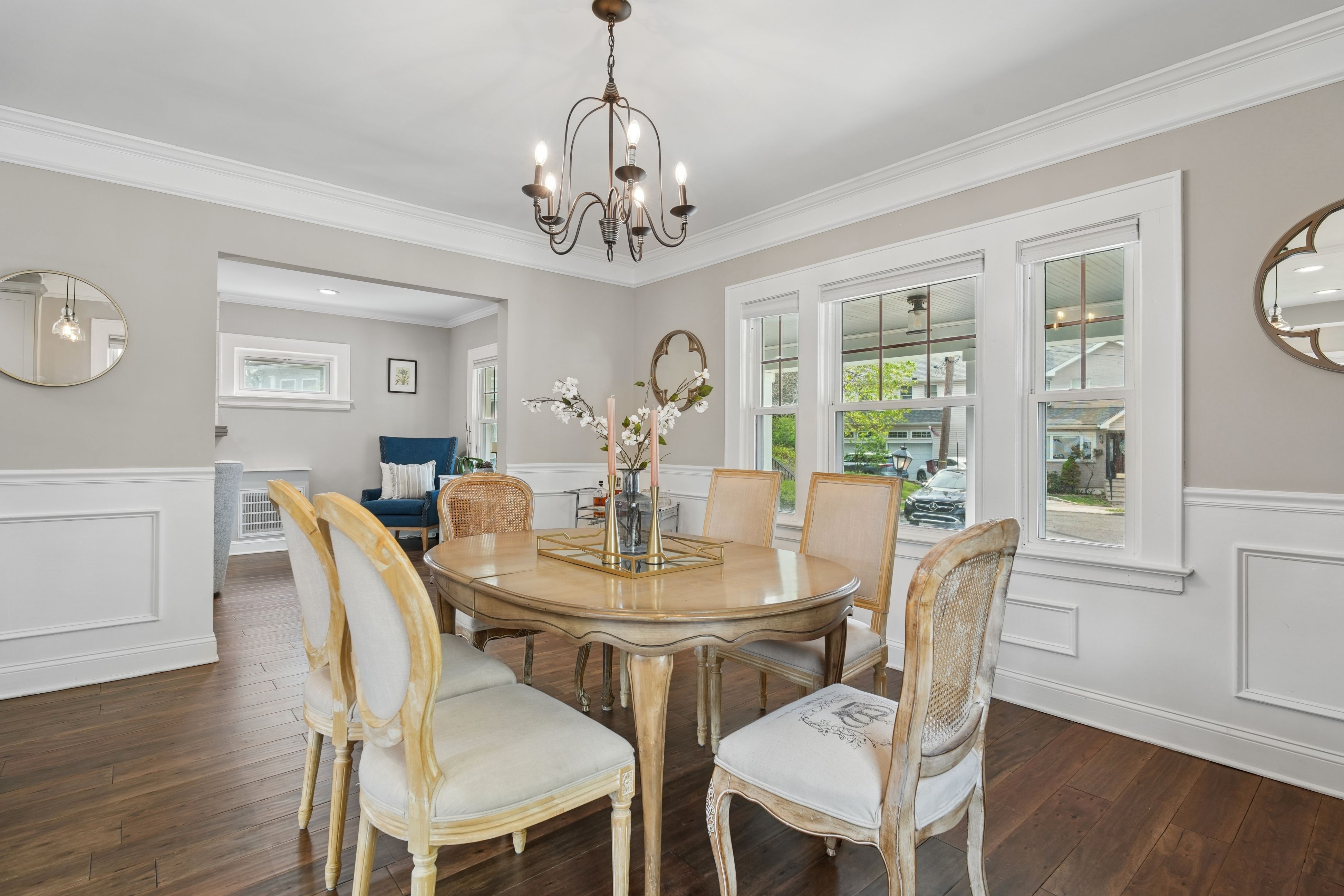6 Lobell Court 