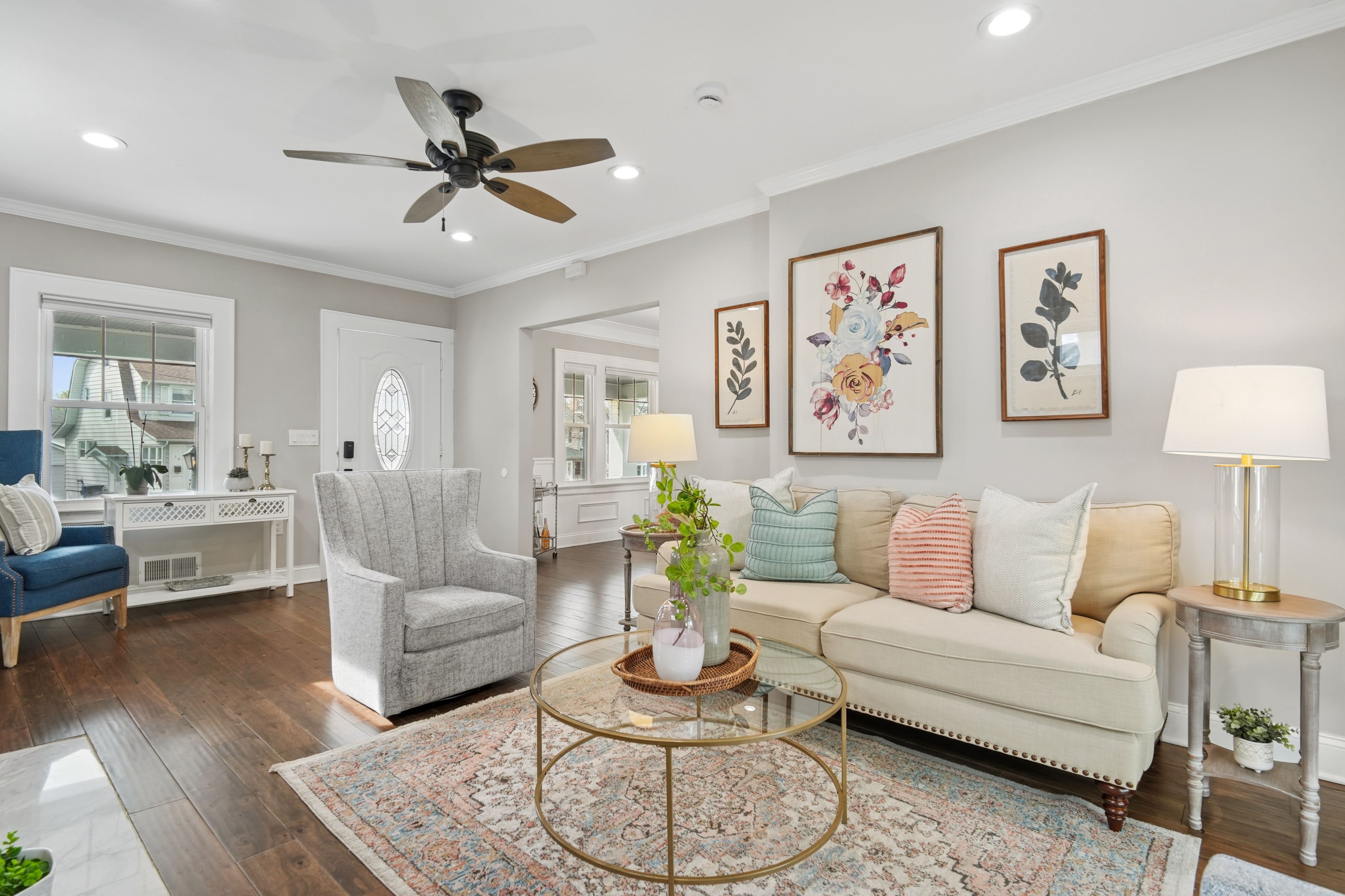6 Lobell Court 