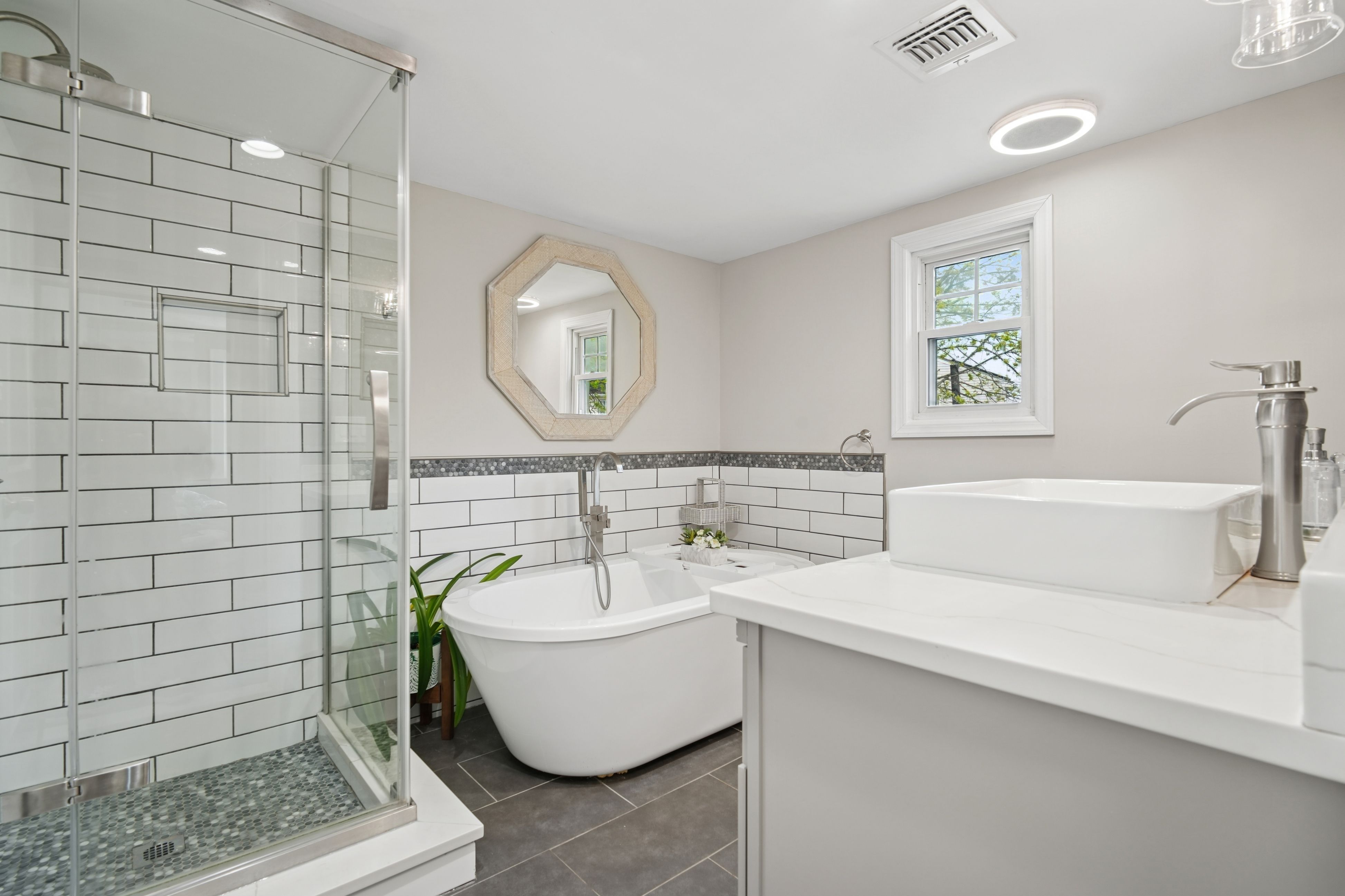 6 Lobell Court 