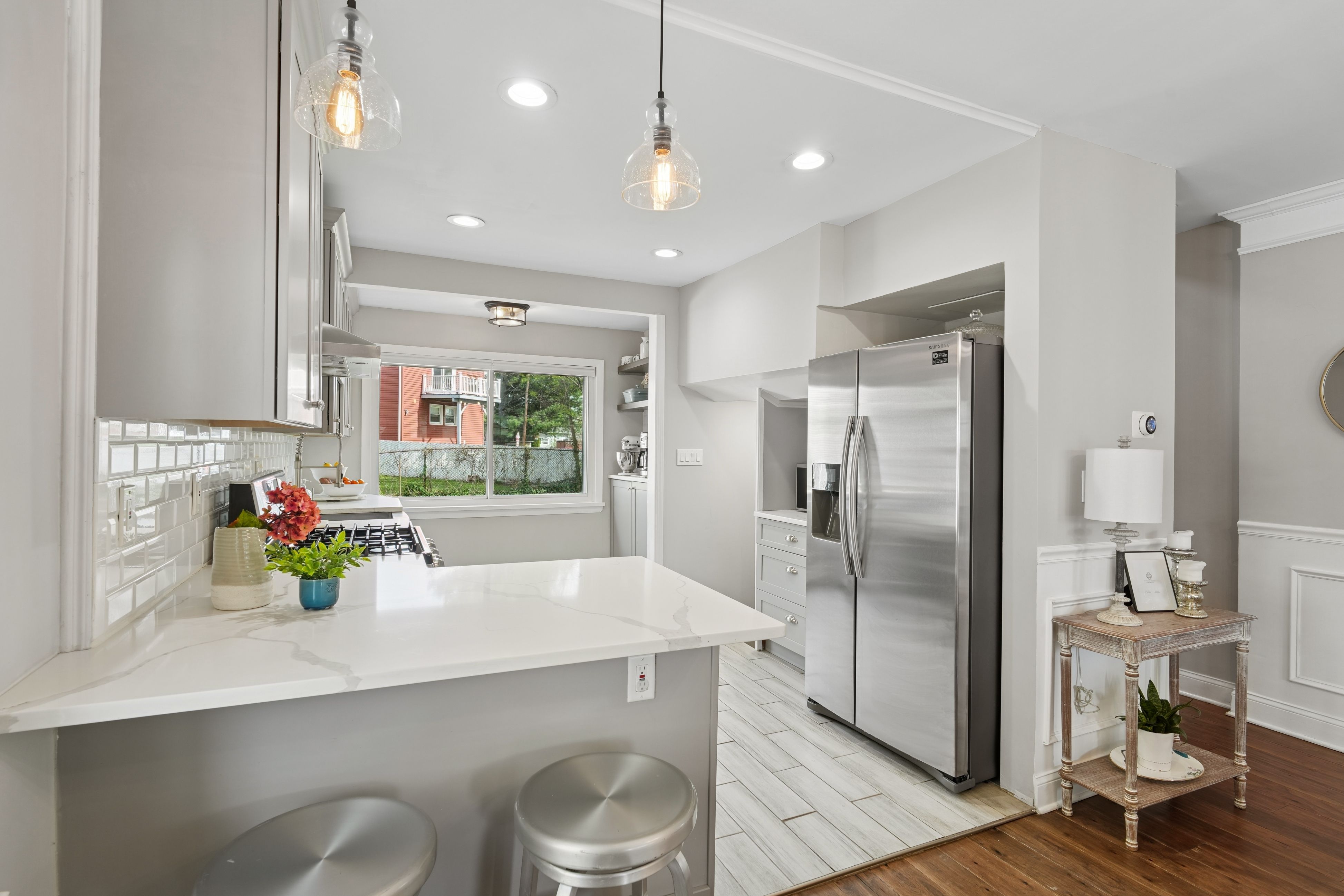 6 Lobell Court 