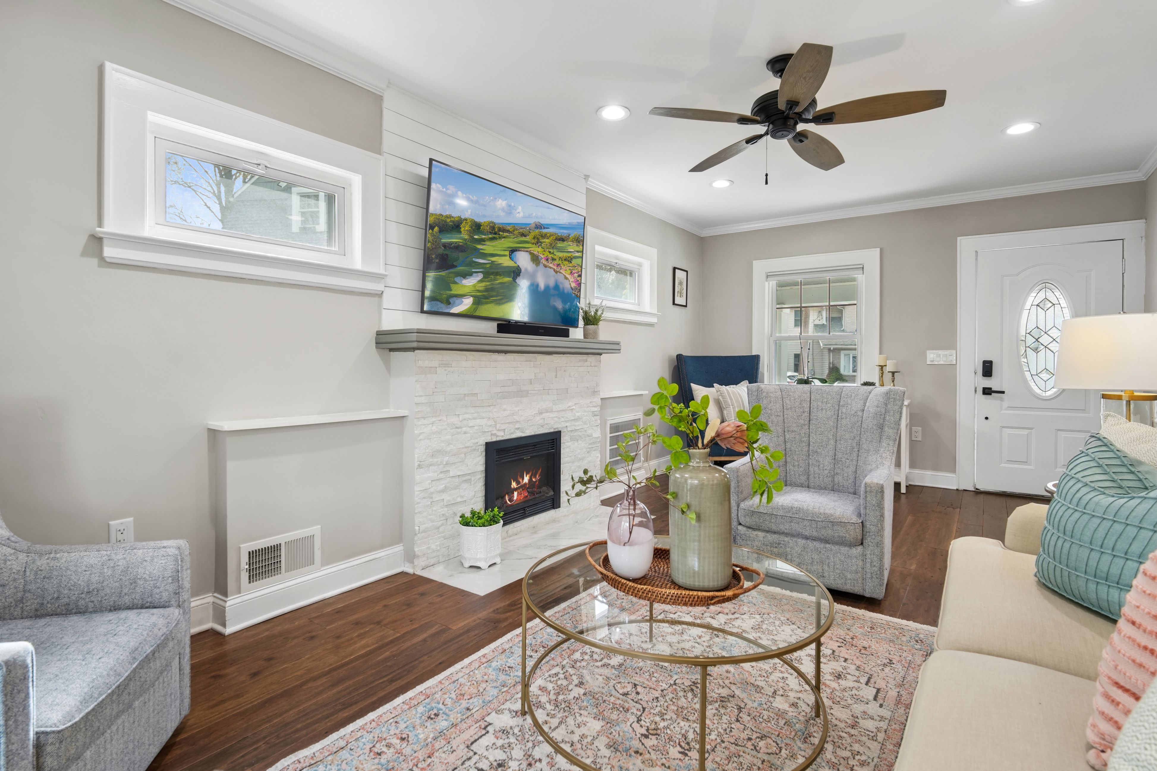 6 Lobell Court 