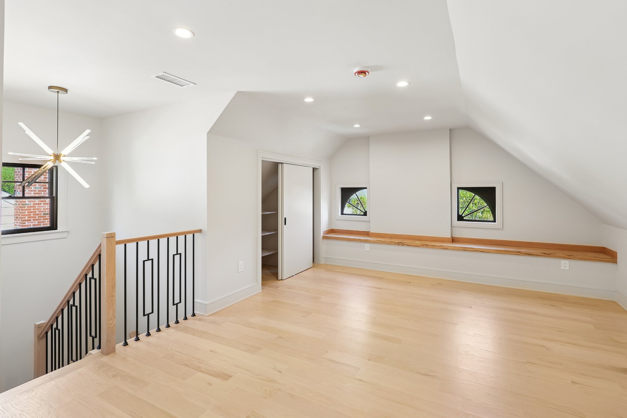 68 Hawthorne Avenue 