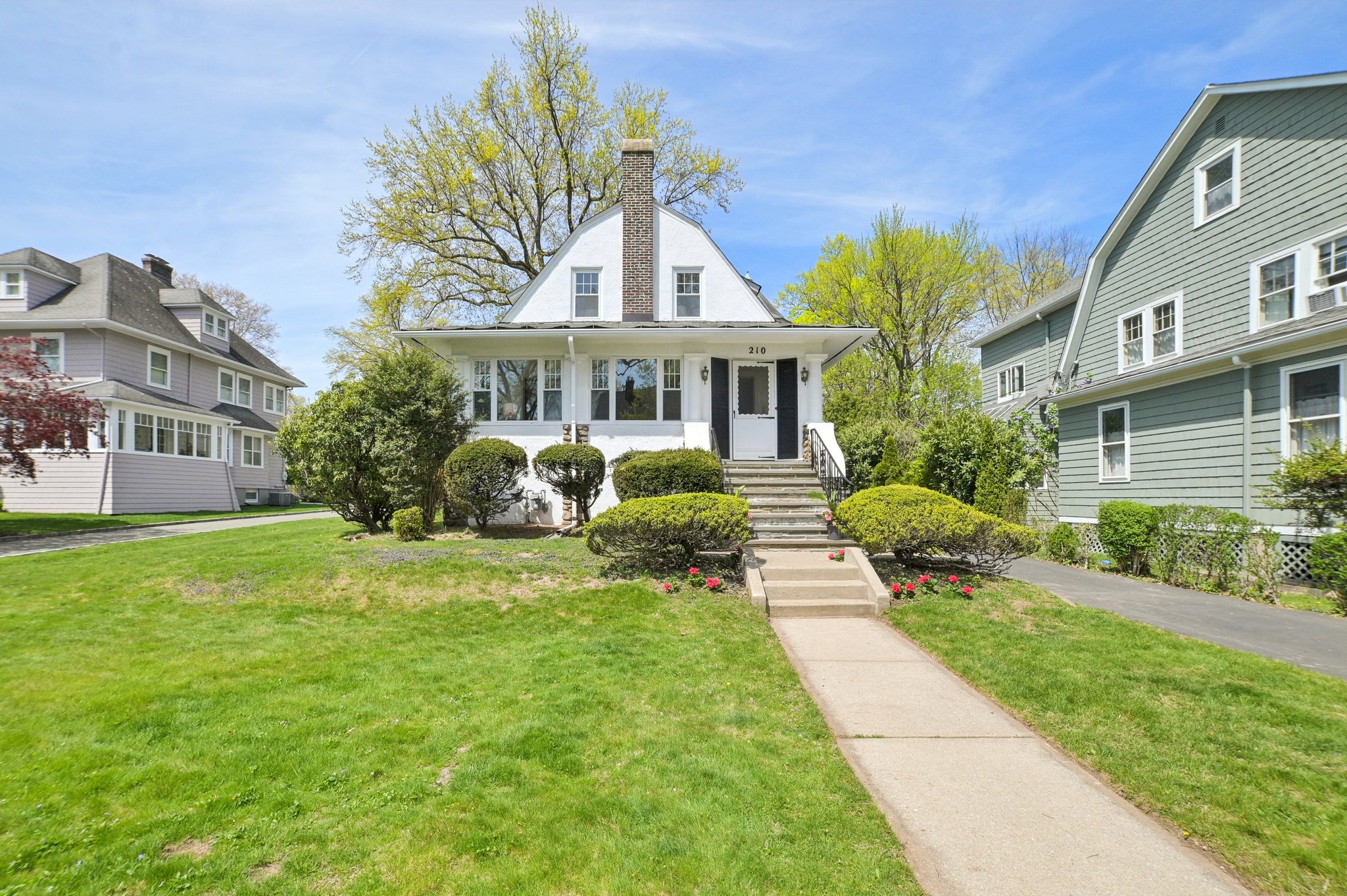 210 Montclair Avenue 