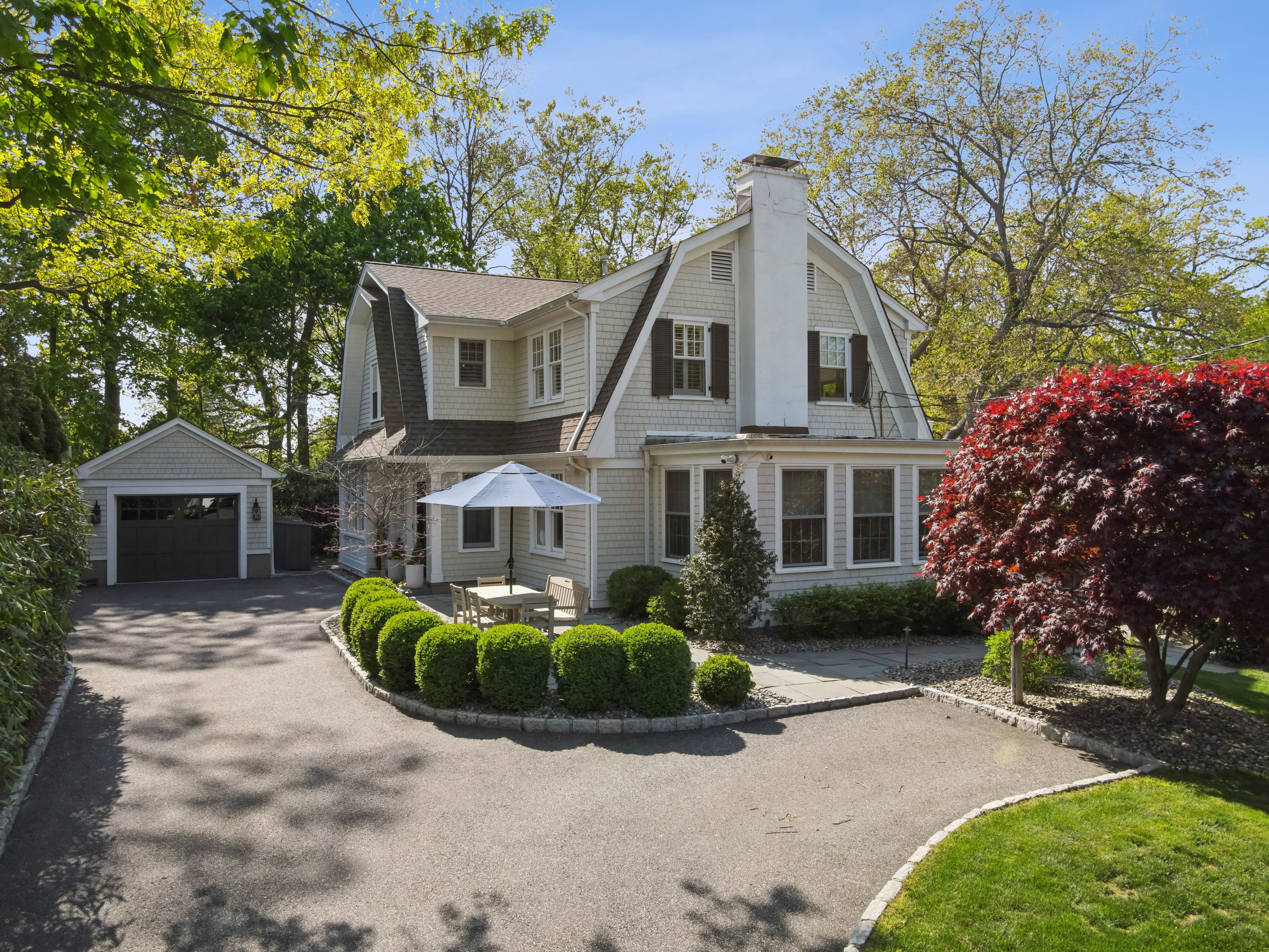 15 Hawthorne Place 