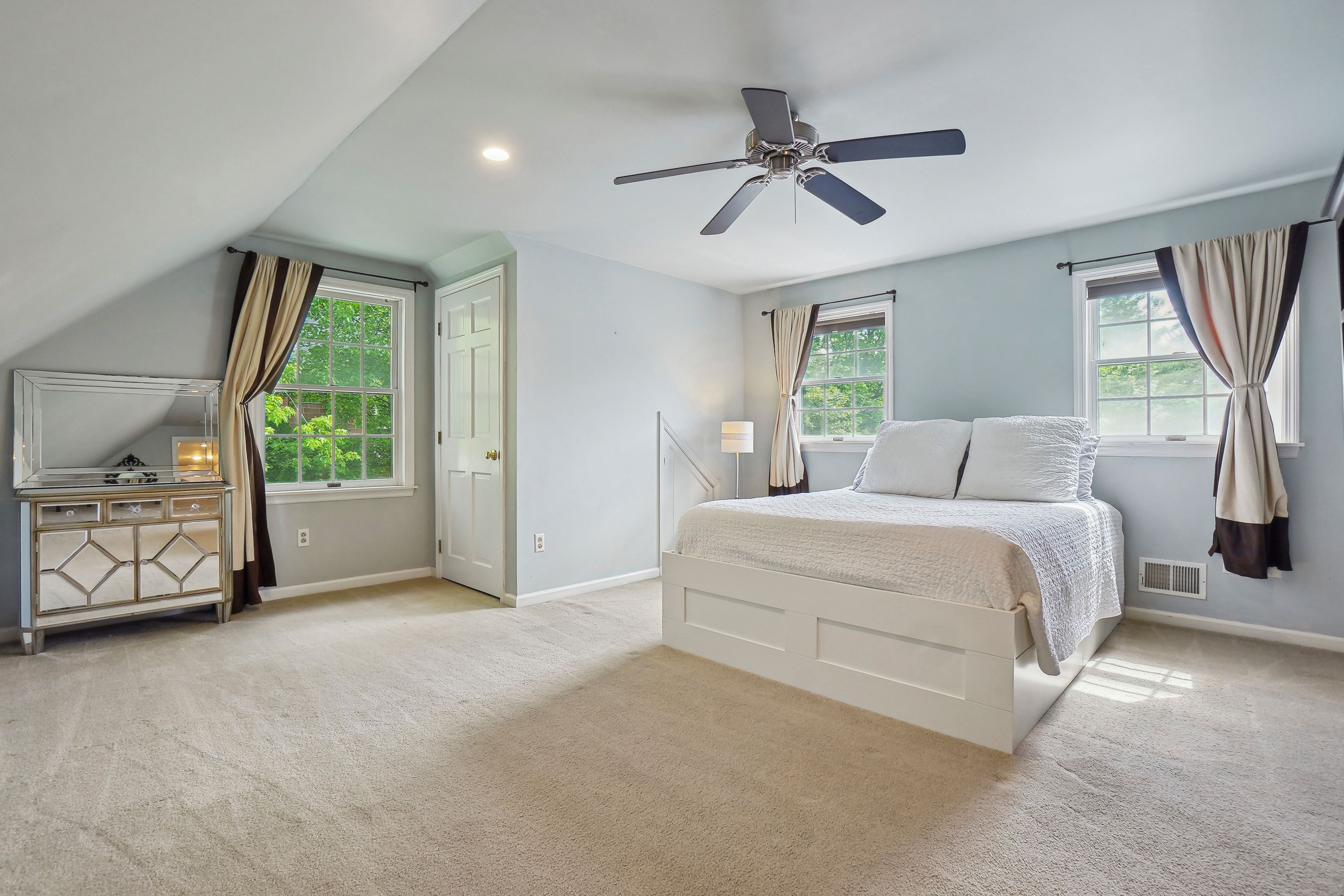 14 Sayre Court 