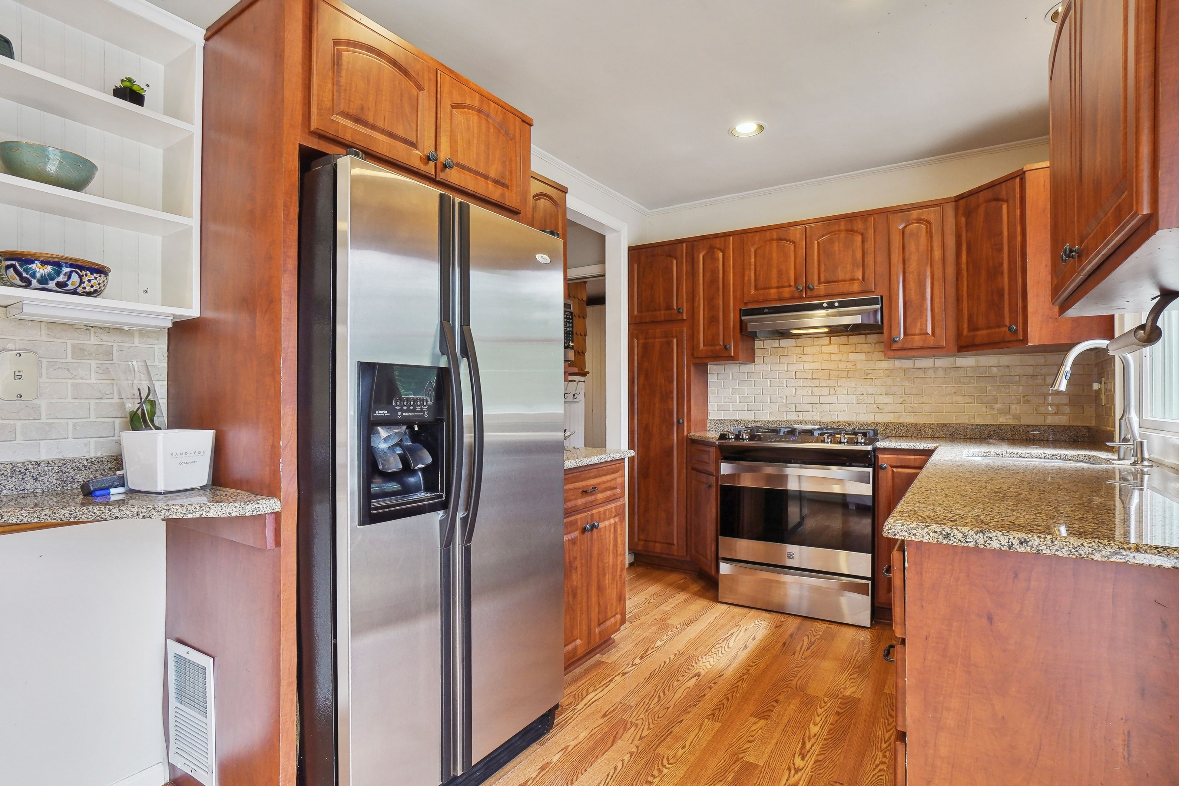14 Sayre Court 